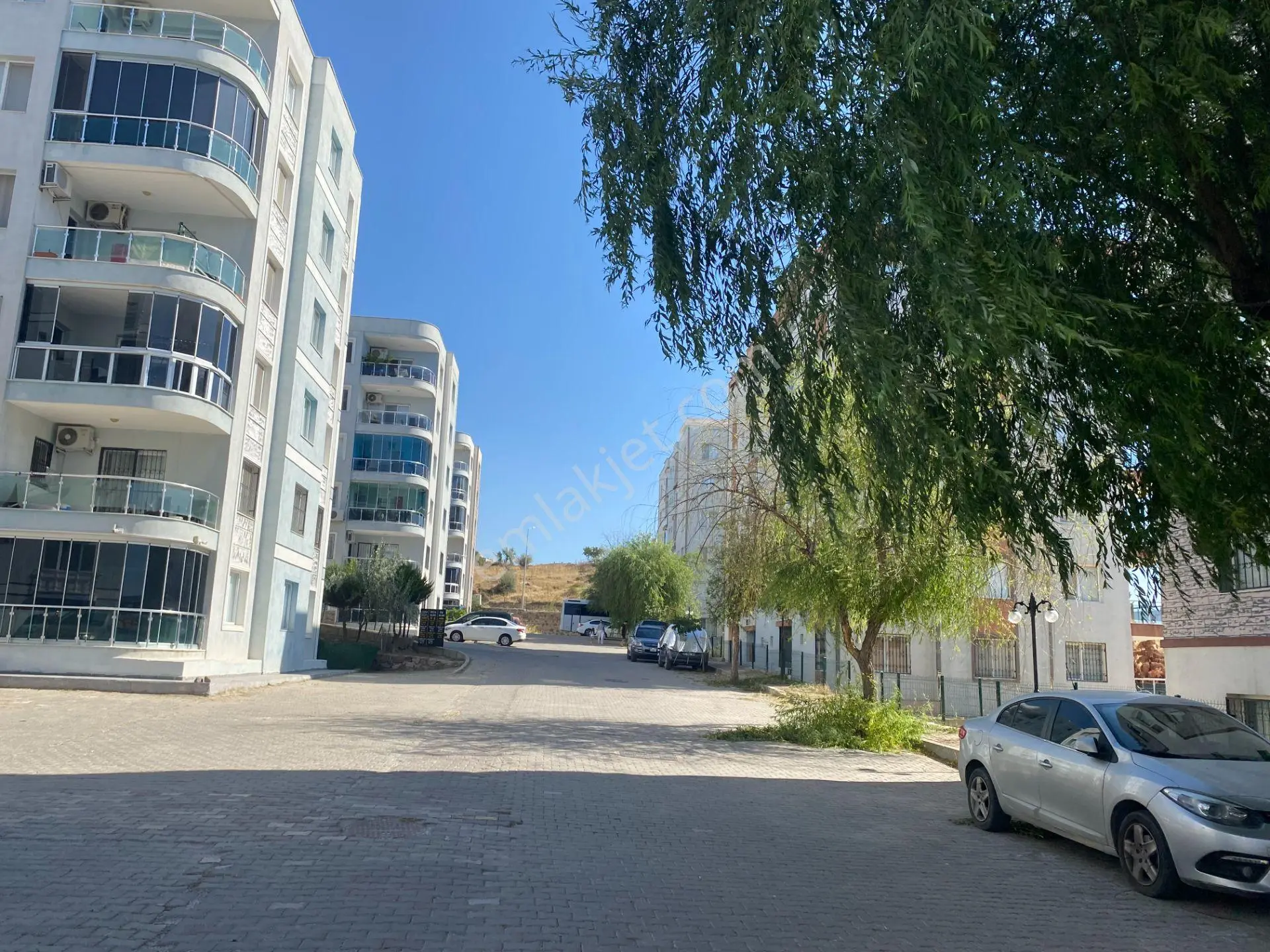 Çiğli İnönü'de Site İçinde Satılık 130m2 Ferah 3+1 Daire - Görsel 2