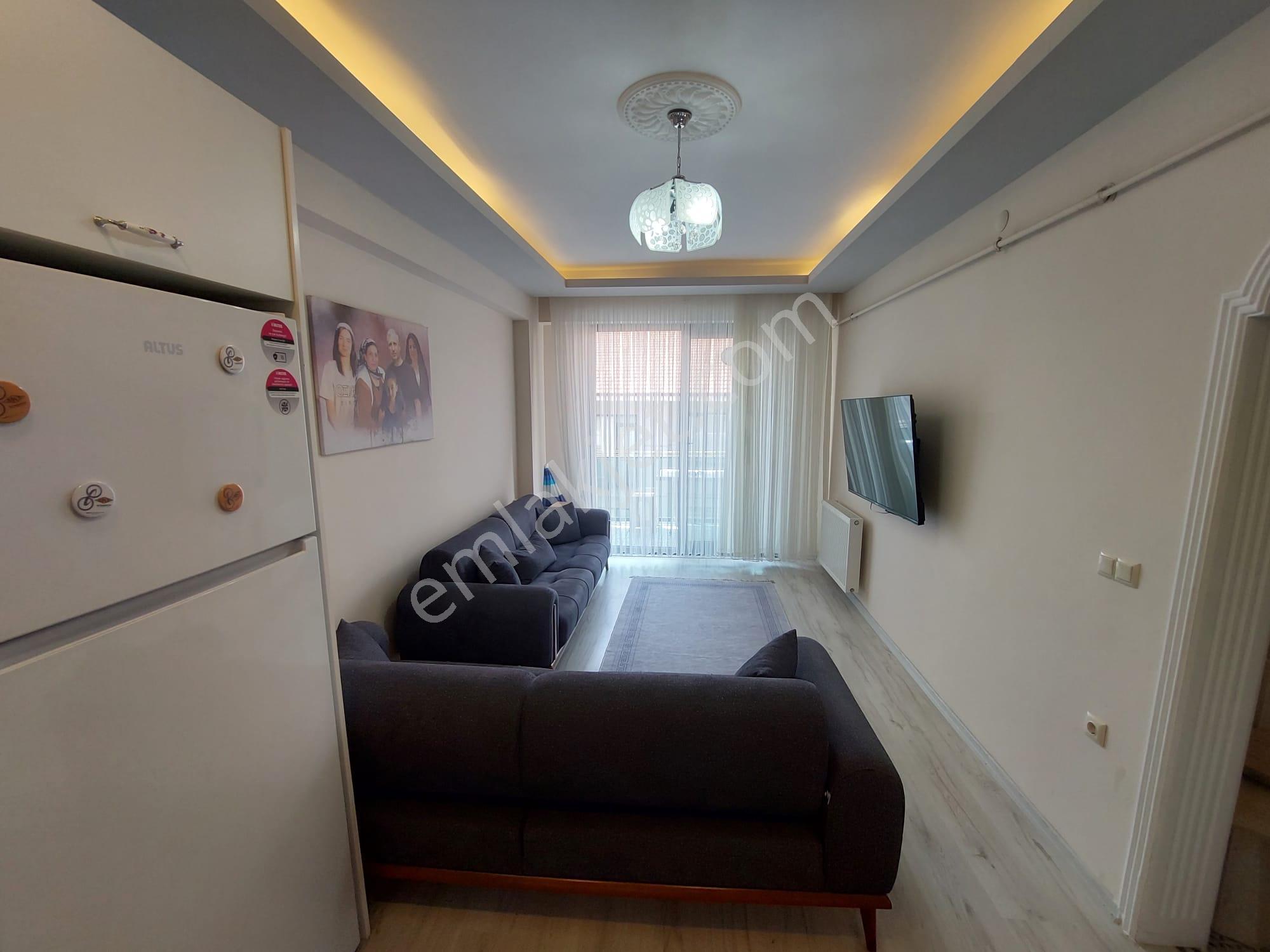 Çamlık Sitesinde Full Eşyalı Kombili 2+1 Güney Cephe Satılık - Görsel 18