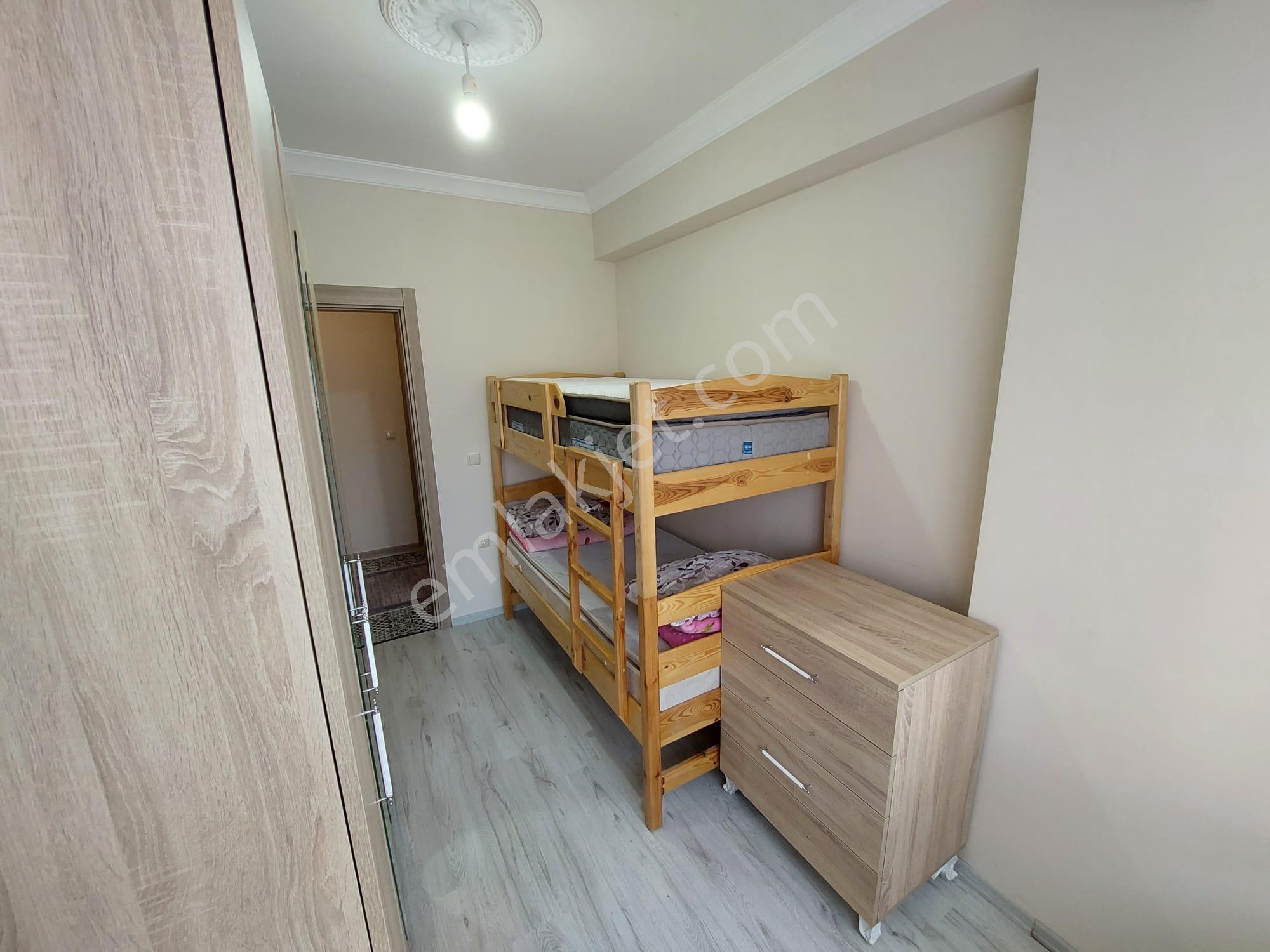 Çamlık Sitesinde Full Eşyalı Kombili 2+1 Güney Cephe Satılık - Görsel 28