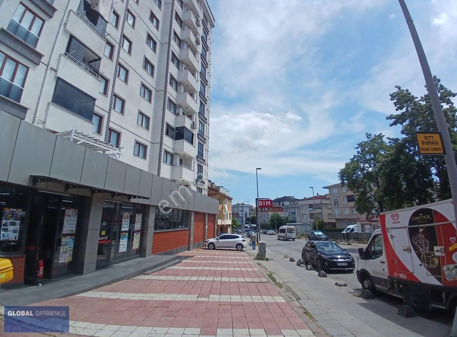 Global'den, Güzel Lokasyonda Krediye Uygun Ara Kat'da 2+1 Daire