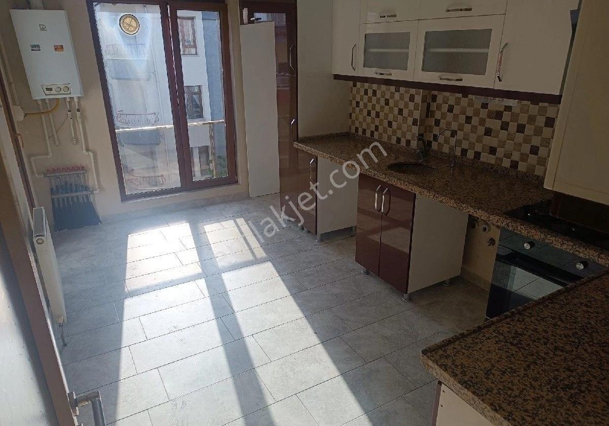 Keçiören Aktepe Asansörlü 3+1 Ebeveyin Banyolu Yapılı Kiralık - Görsel 3