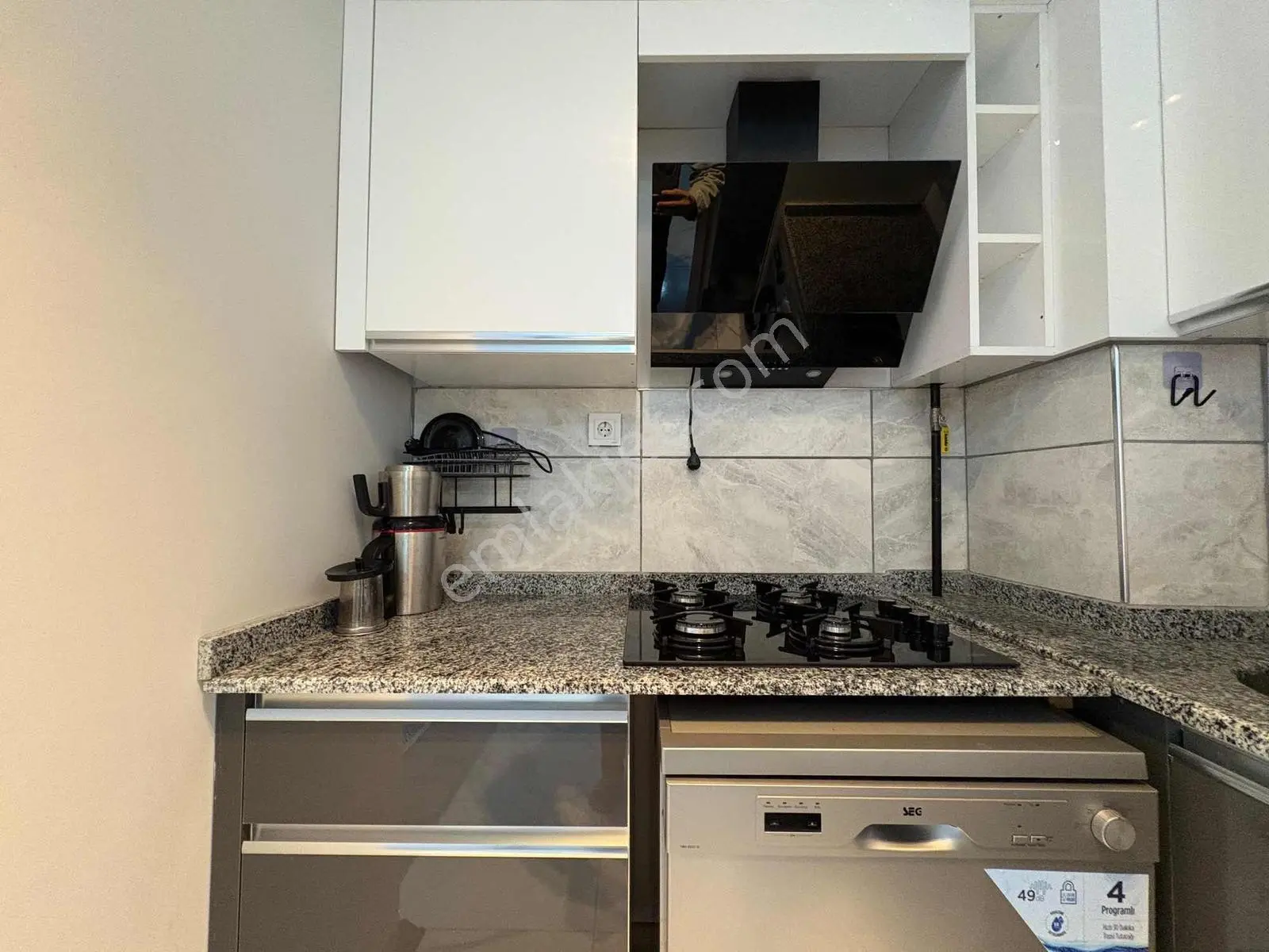 Alaçatı'dan/incek'te/oturuma Hazır/balkonlu 1+1 Eşyalı Daire - Görsel 5