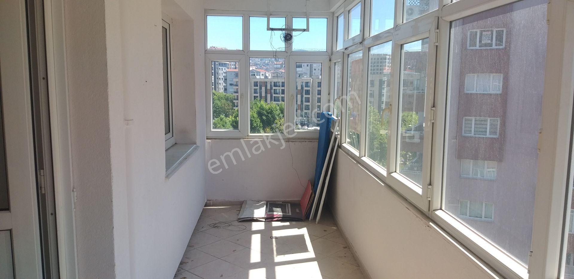 Bayraklı Manavkuyu Mah. Başarı Binyıl Sitesinde 150 M Kiralık Daire (doğalgaz Kombili) - Görsel 18