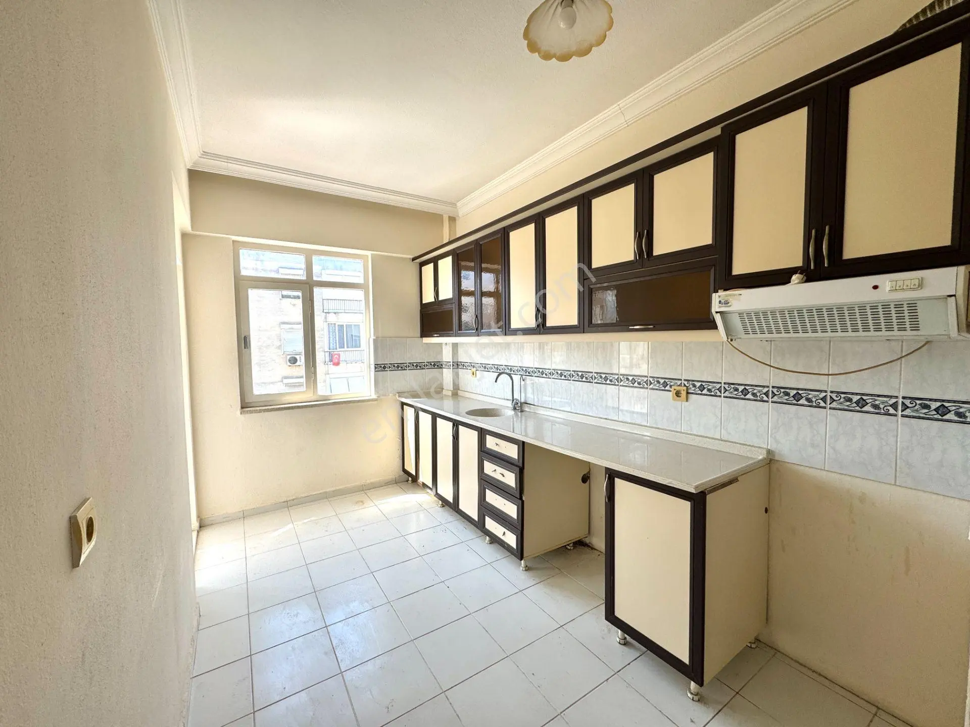Dutlubahçe Nüfus Md. Yakını Arakat 3+1 Kiralık Daire - Görsel 4