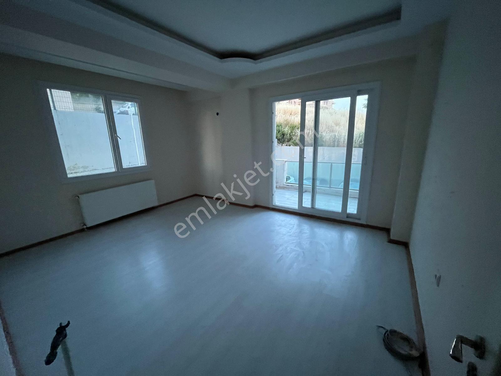 İzkent Çiğli'de Kiralık 90 M2 2+1 Daire - Görsel 8