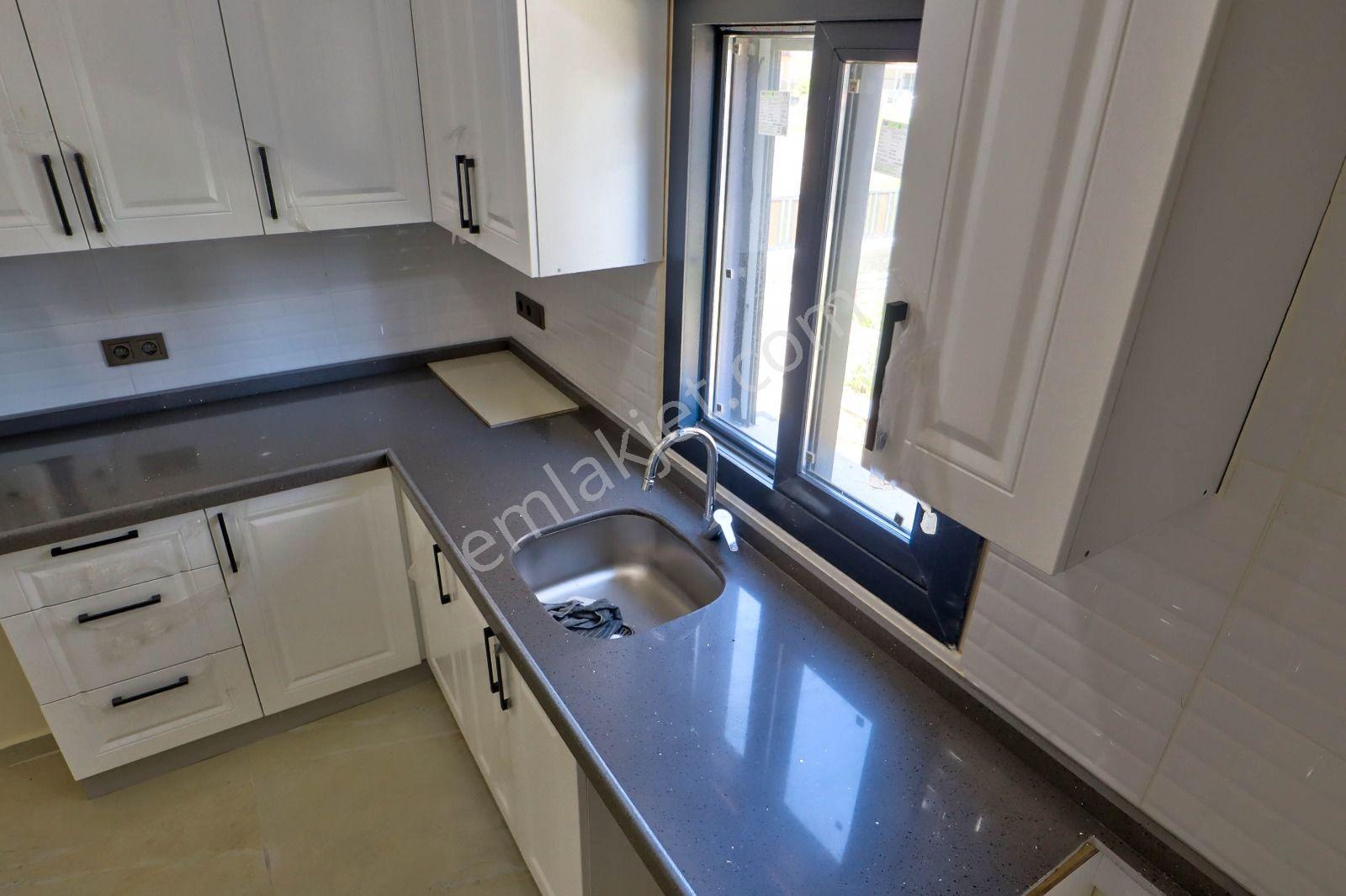 Dikili Cumhuriyette Modern Mimarili 5+1 - Görsel 23