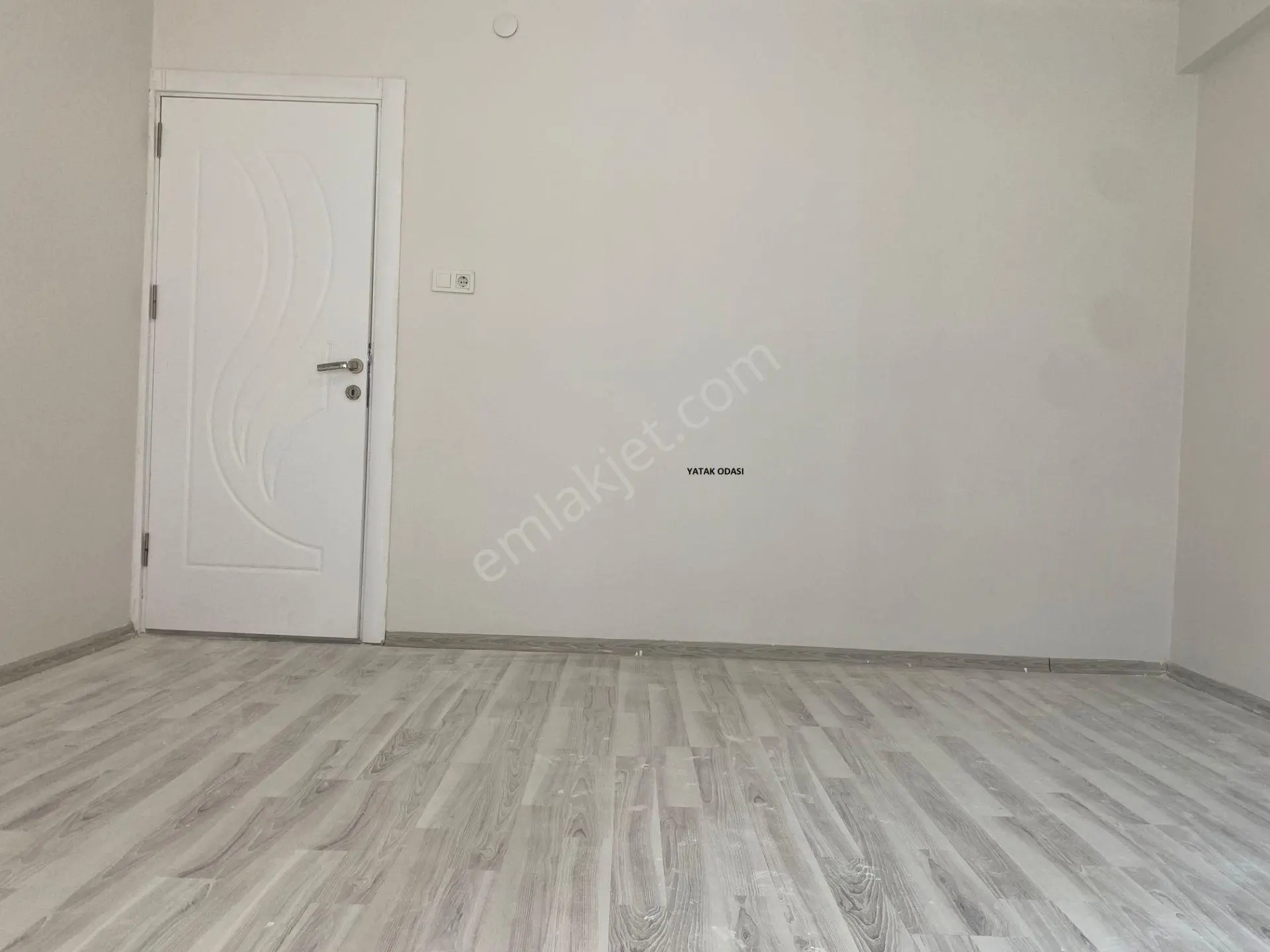 Avrupa Emlak Tan Memura,menderes Mh 120m² 3+1 3.kat,7 Yıllık,asansör,dörtyol Ve Metroya Yakın,boyalı - Görsel 5