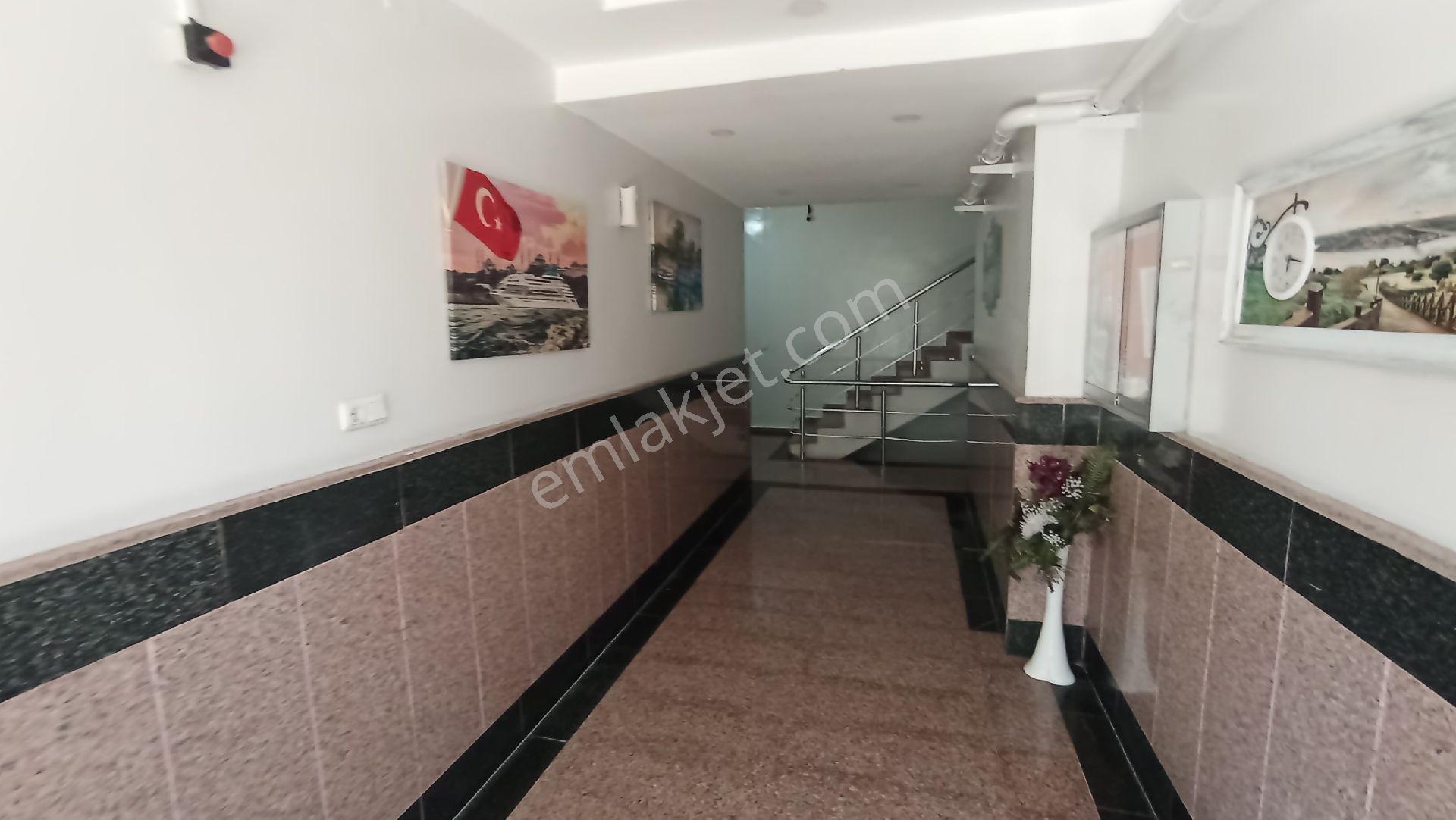 Bülbülzade Mahlesinde Temiz 2+1 Göbek Kat Daire - Görsel 28