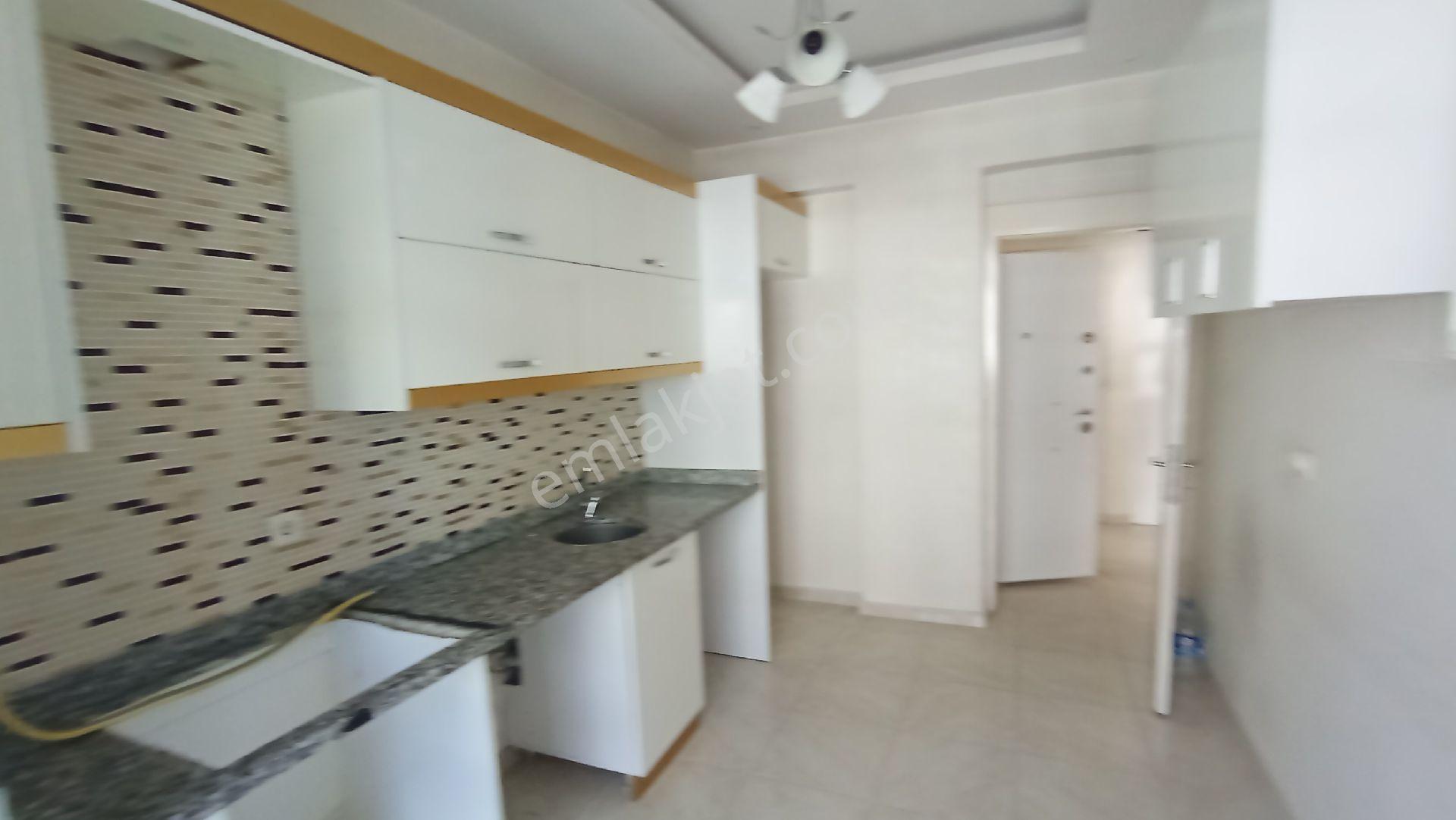 Bülbülzade Mahlesinde Temiz 2+1 Göbek Kat Daire