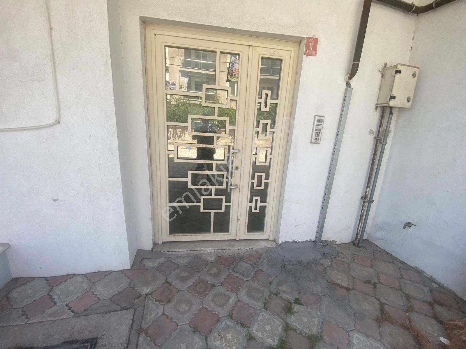 Mir'den Plevne Mah.'de Kiralık 1+1 Daire - 45m² Net - Görsel 4