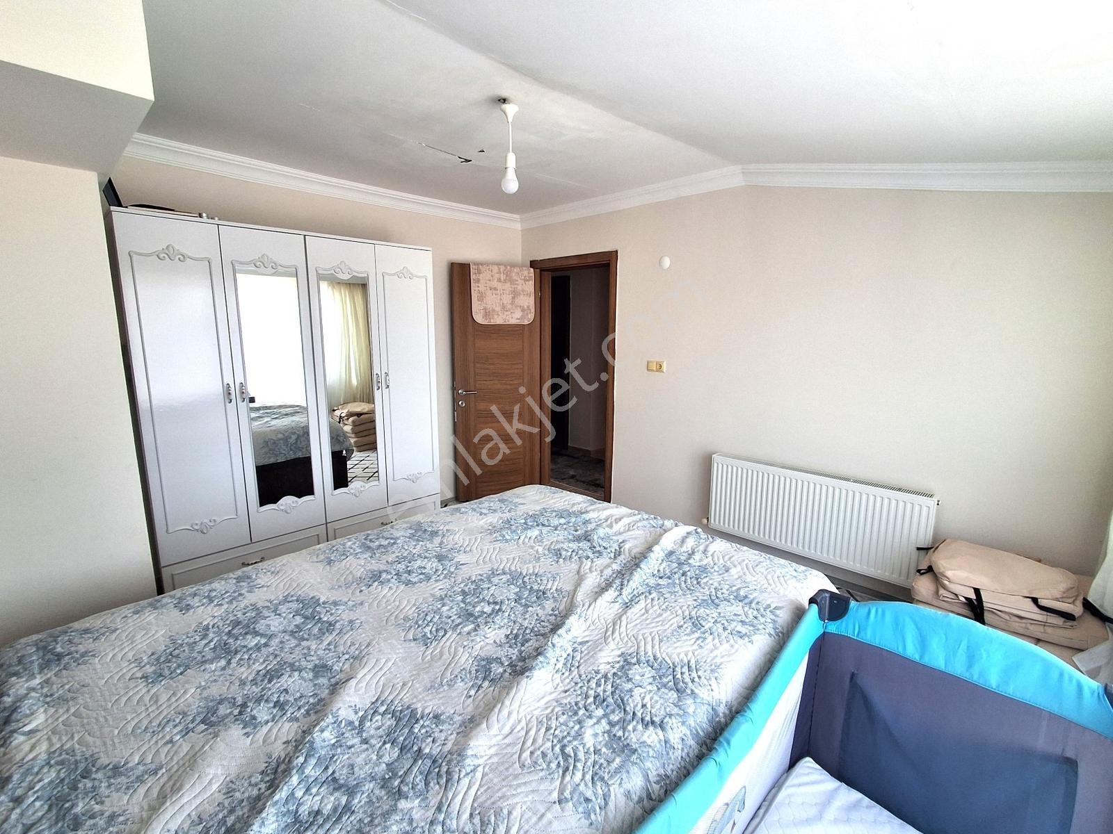 Karasuda Havuz Cepheli Satılık Eşyalı Dubleks Daire - Görsel 29