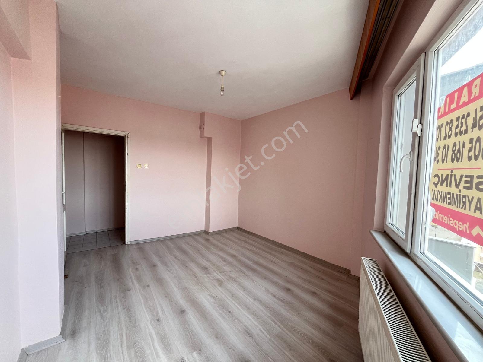 Sevinç'ten Ordu Caddesi Üzeri Arakat Asansörlü 2+1 Kiralık Daire - Görsel 16