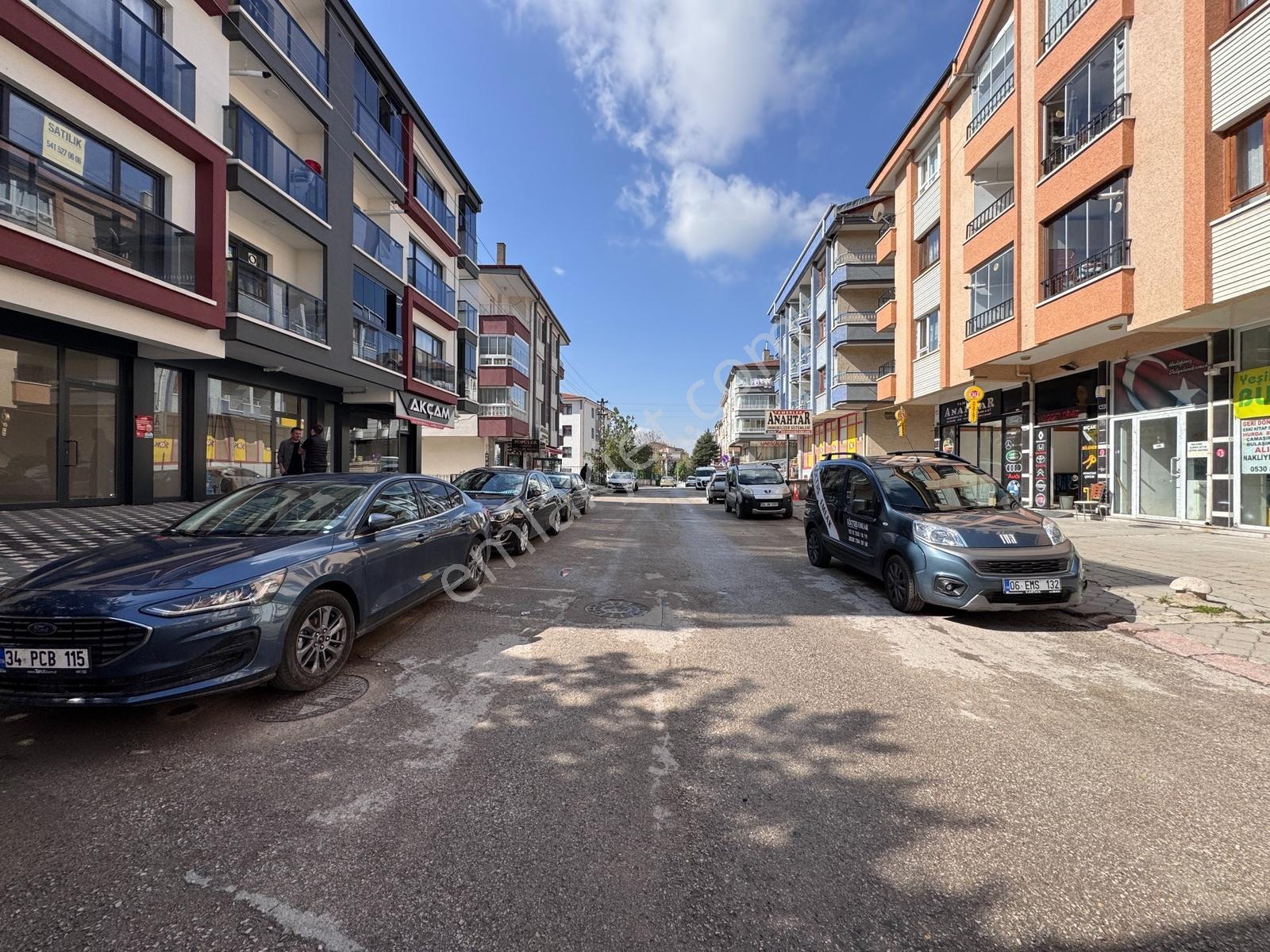 Göktaş'tan█ Merkez'de İşlek Cadde Üzerinde 100m2 Kiralık Dükkan - Görsel 16