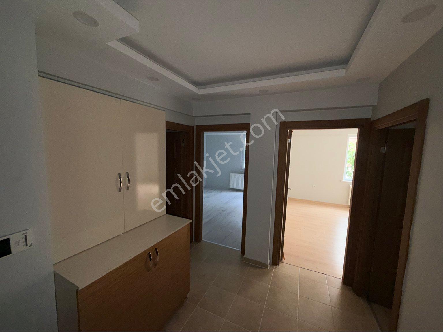 Tekirdağ Süleymanpaşa Hürriyet Mah Cam Balkonlu Ferah 2+1 Kiralık Daire - Görsel 18