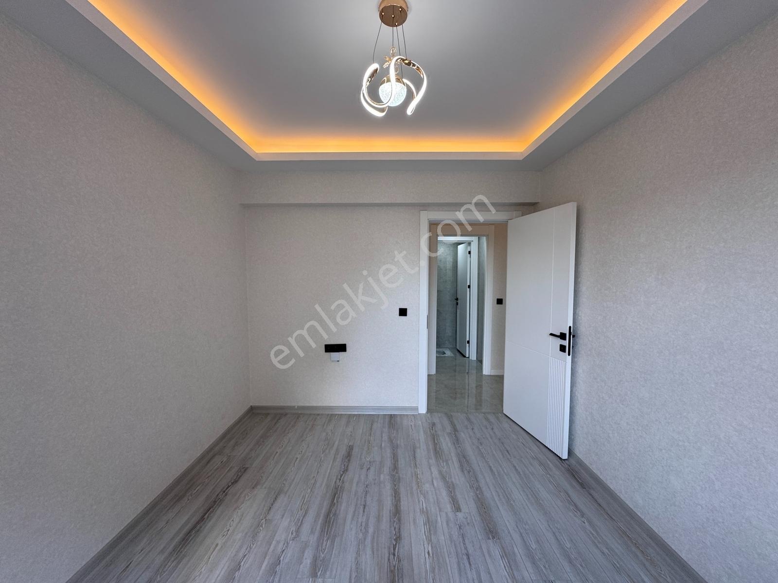 Göktaş'tan█ Sıfır Site İçinde Teras Balkonlu 2+1 Ultra Lüx Daire - Görsel 16