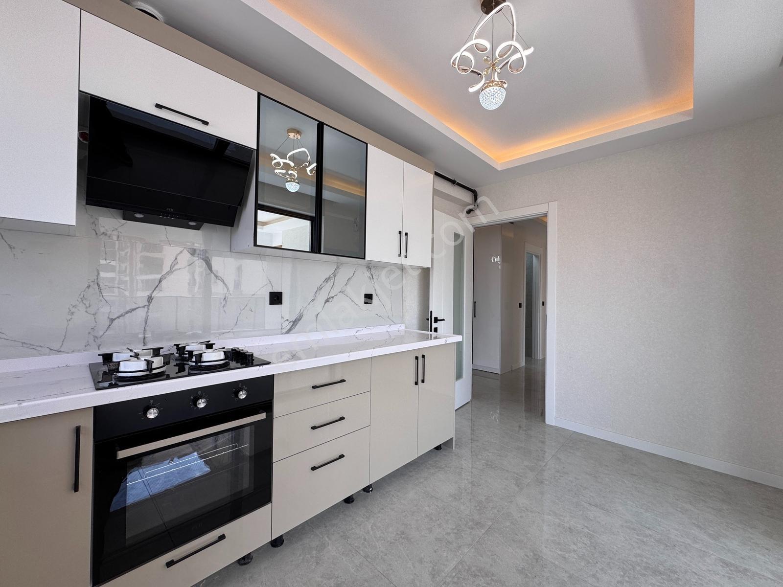 Göktaş'tan█ Sıfır Site İçinde Teras Balkonlu 2+1 Ultra Lüx Daire - Görsel 3