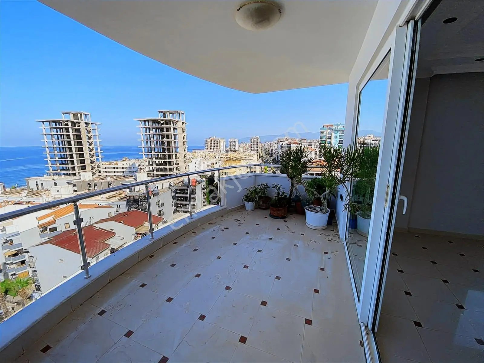 Mahmutlar Barbaros Cad. Mydream Res.te Deniz Manzaralı 3+1 350m2 - Görsel 13