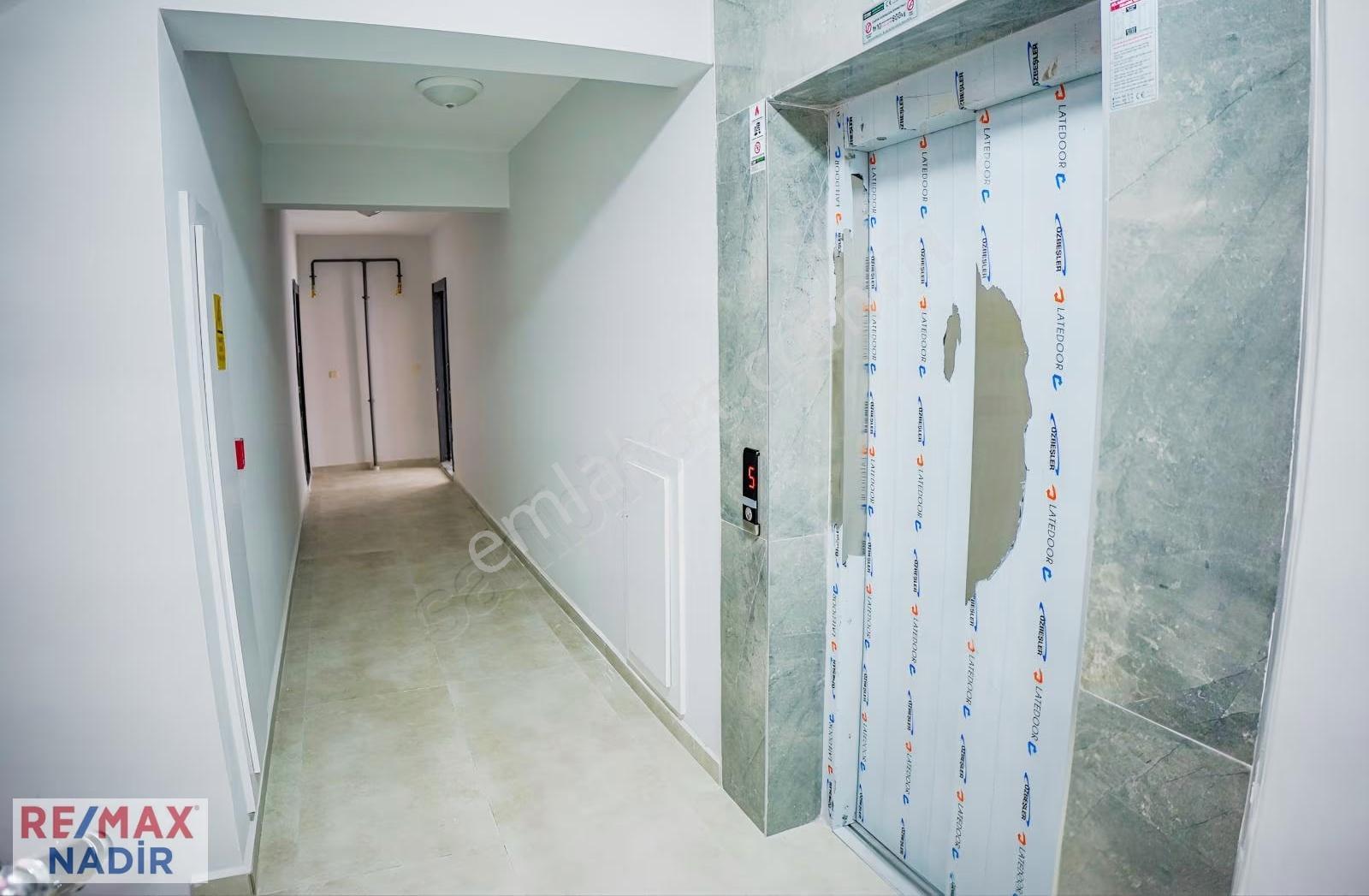 Re/max Nadir Güvencesiyle Tirebolunda Sıfır 3+1 Daıreler - Görsel 3