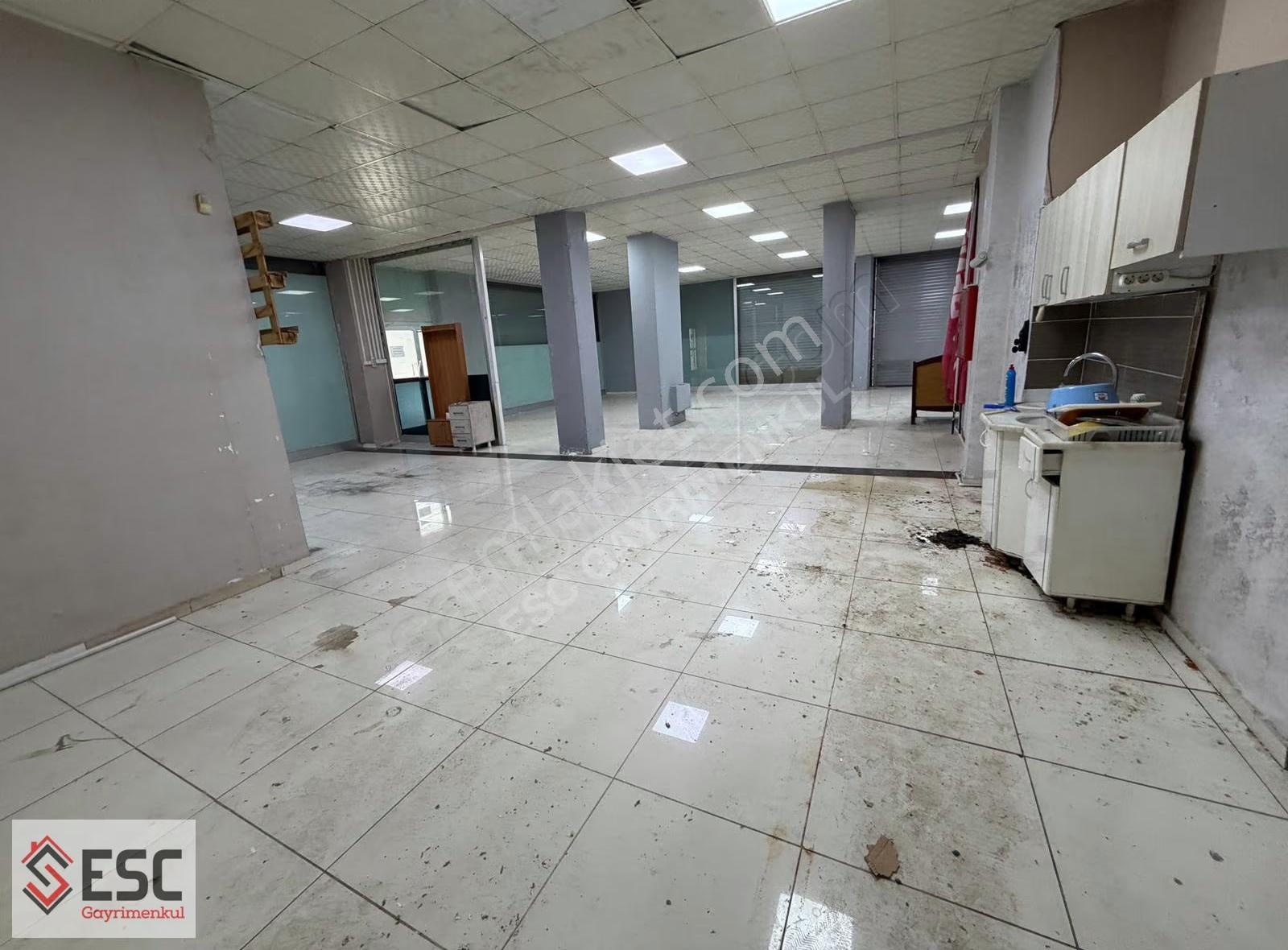 Esc'den Hastane Caddesine Yakın 200m2 Kiralık Depo Esc2126a - Görsel 3
