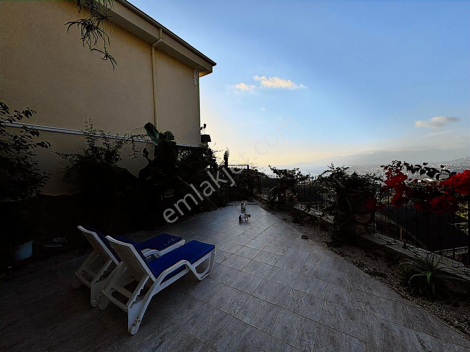 Kargıcakta Panoramik Deniz Manzaralı, Özel Bahçeli 3+1 Villa - Görsel 19