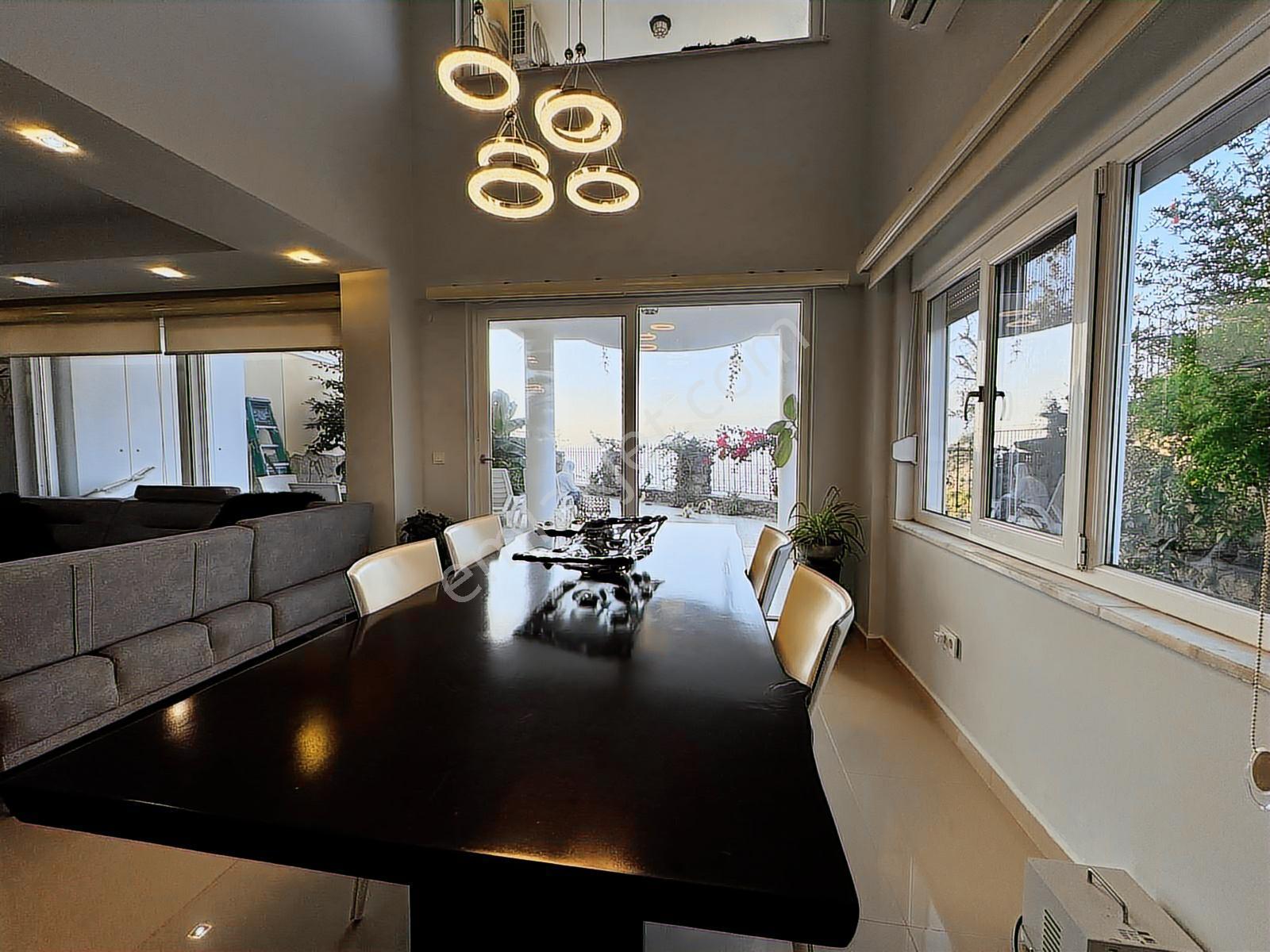 Kargıcakta Panoramik Deniz Manzaralı, Özel Bahçeli 3+1 Villa - Görsel 28