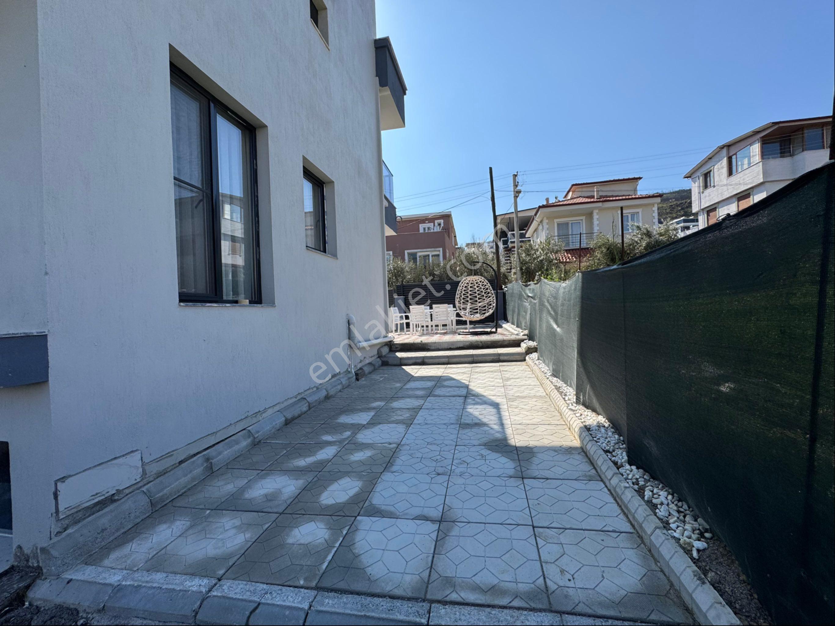 İzmir Seferihisar Doğanbey De Satılık Bahçeli 4+1 Yazlık Villa - Görsel 16