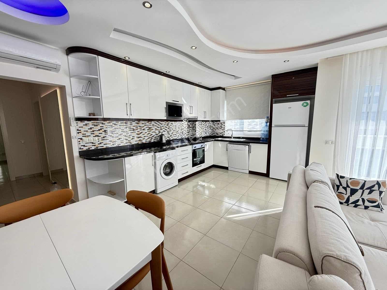 Mahmutlar Yekta Towers'ta 10. Kat Eşyalı 2+1 Köşe Daire - Görsel 7