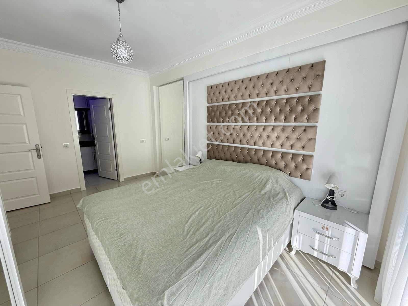 Mahmutlar Yekta Towers'ta 10. Kat Eşyalı 2+1 Köşe Daire - Görsel 12