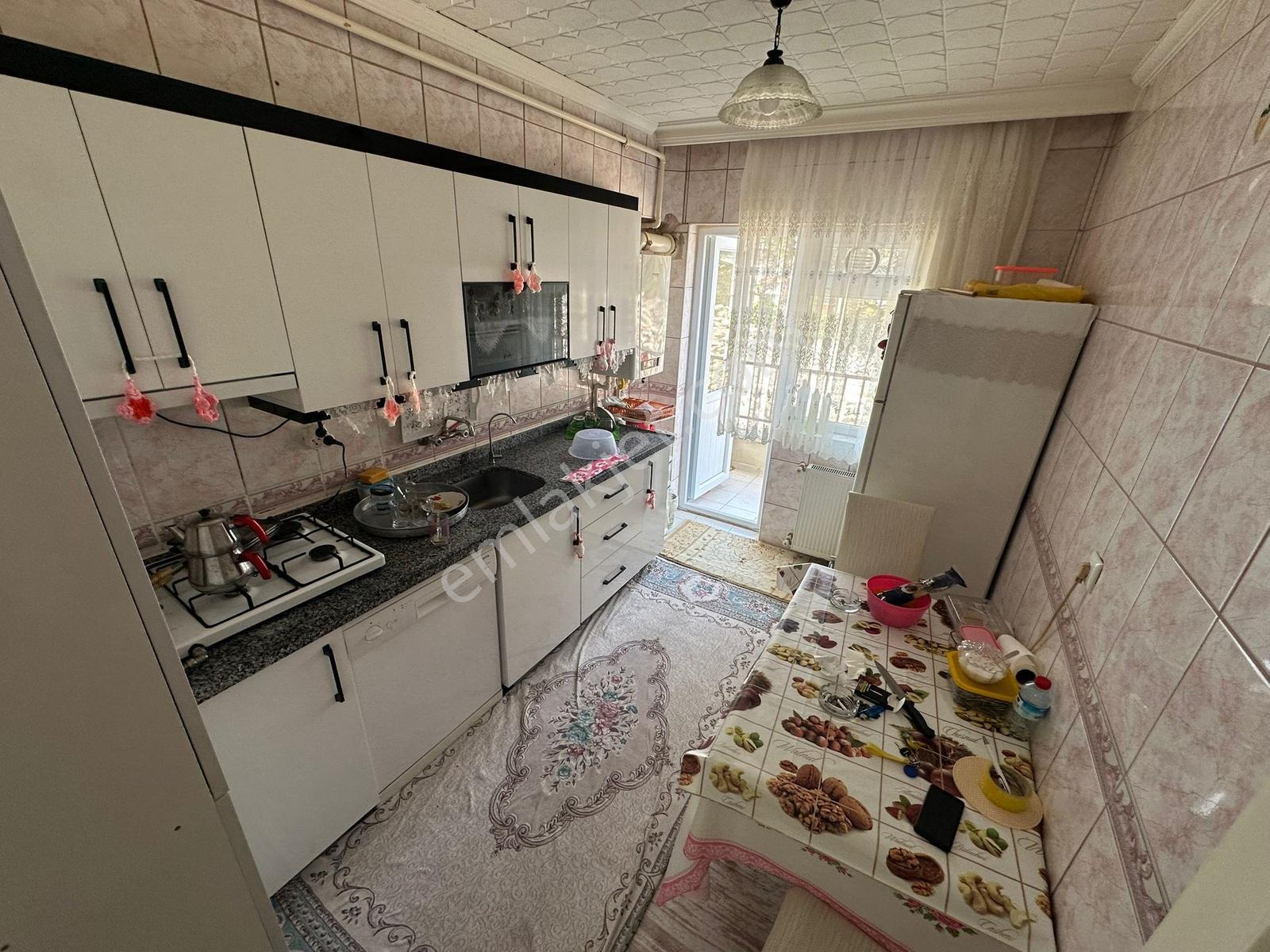 Selçuklu Mah'de Kat Konumunda(altında Daire) 3+1 Genç Binada - Görsel 10