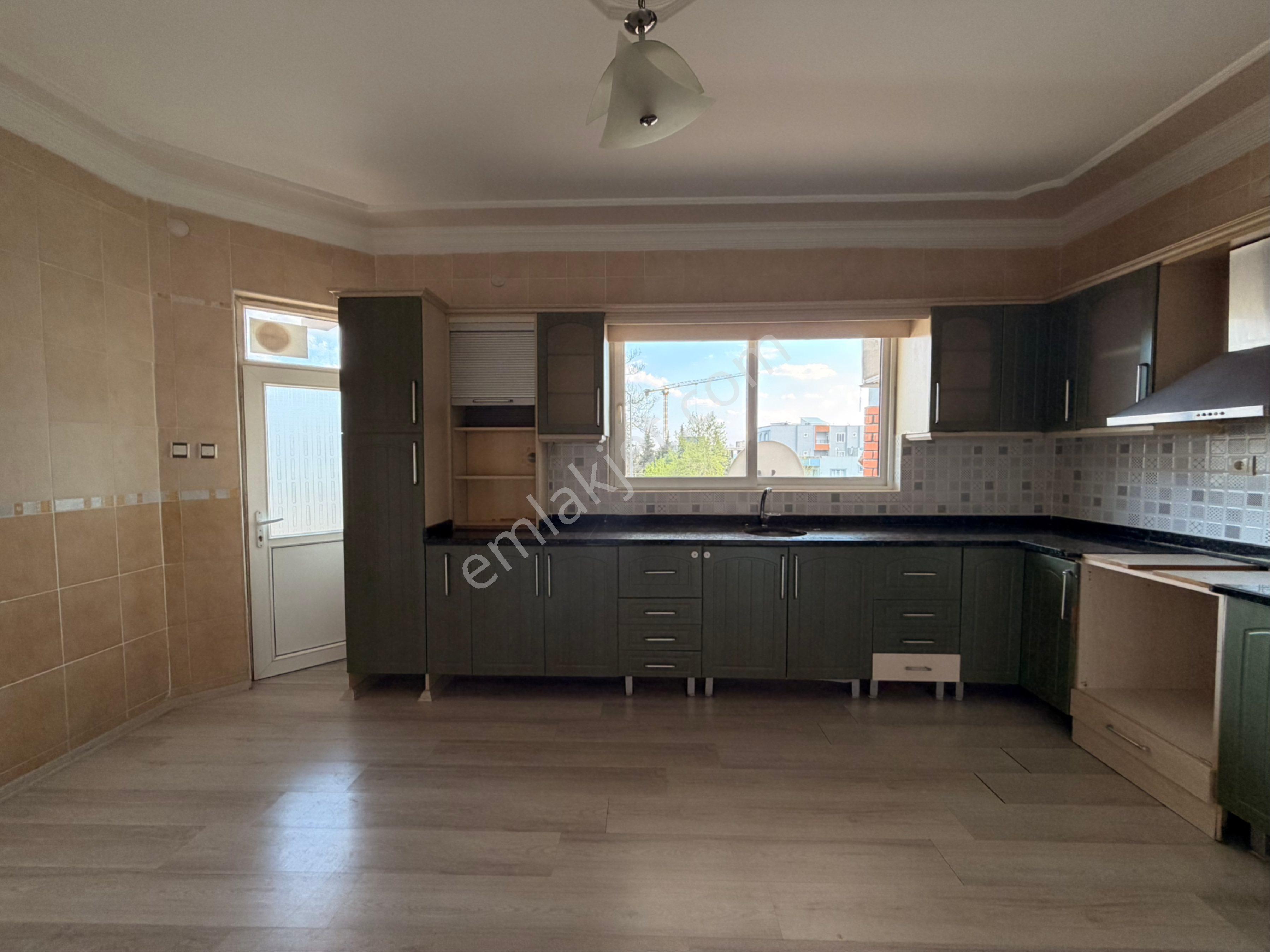 Yeni Sanayi Mah Park Avm'ye Yürüme Mesafesinde Kiralık 3+1 Daire - Görsel 3