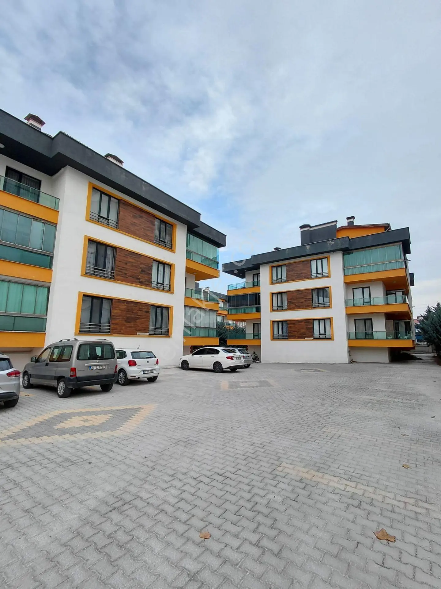 Emrah Çiftci'den Selçuklu Kosova Mah.sancak İtfaiye Merkezi Yanı Satılık 2+1 Kombili Daire - Görsel 3