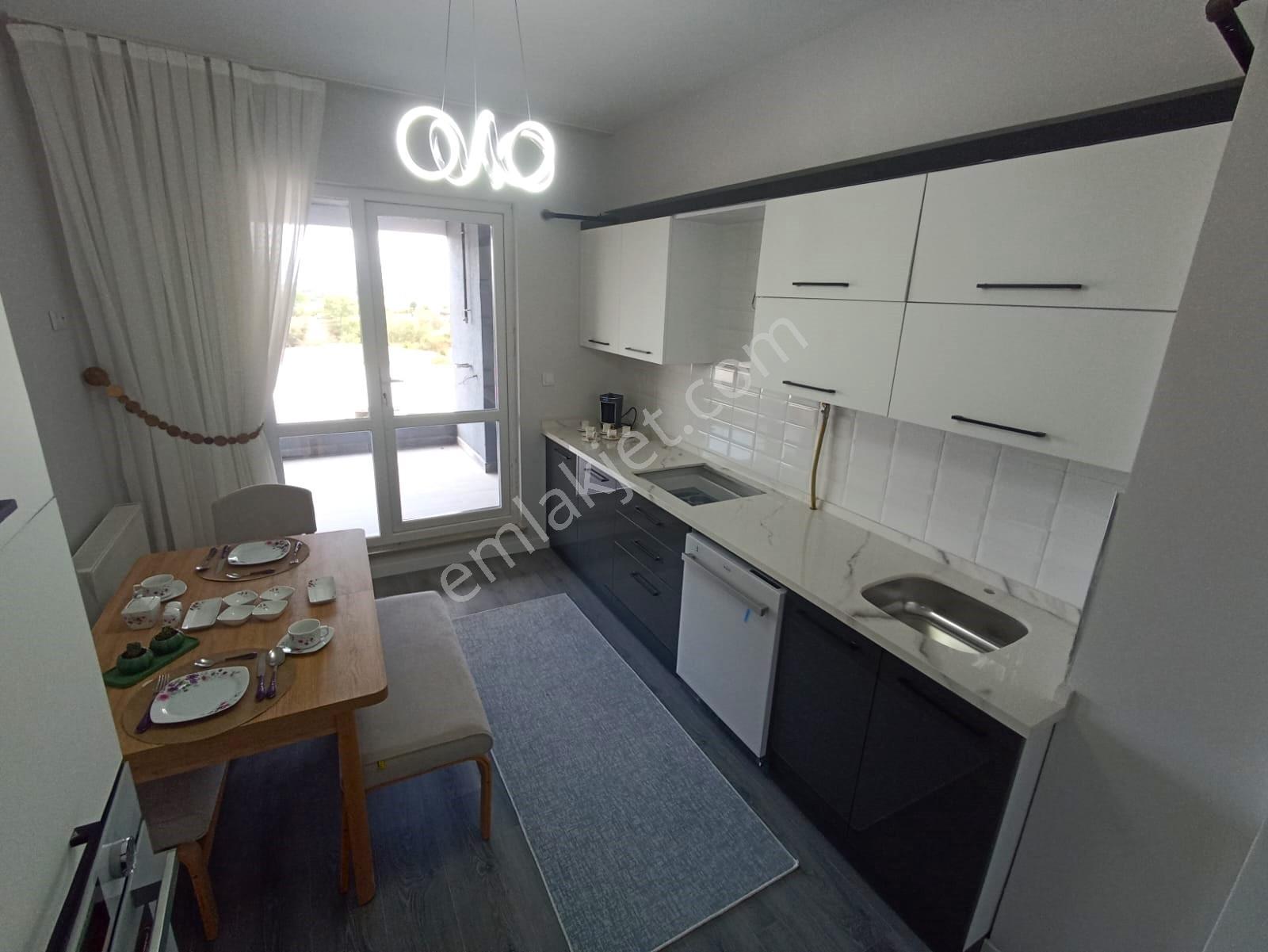 Garanti Emlak'tan - Huzur Towers'ta - 156 M² - 3+1 A Class Daire - Görsel 24