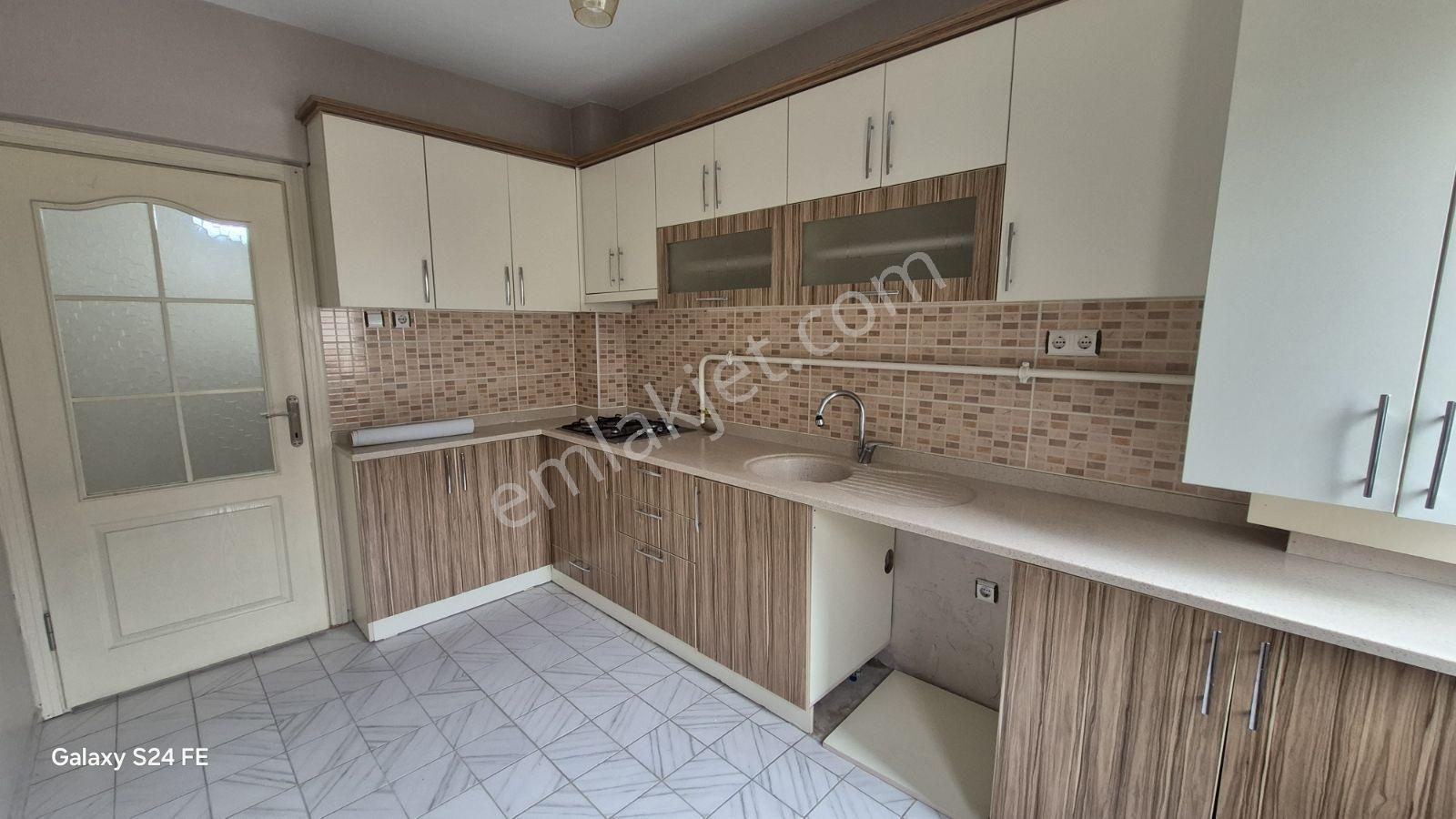 Serdivanın Kalbinde Bahçelievlerde 2+1 Kiralık - Görsel 18