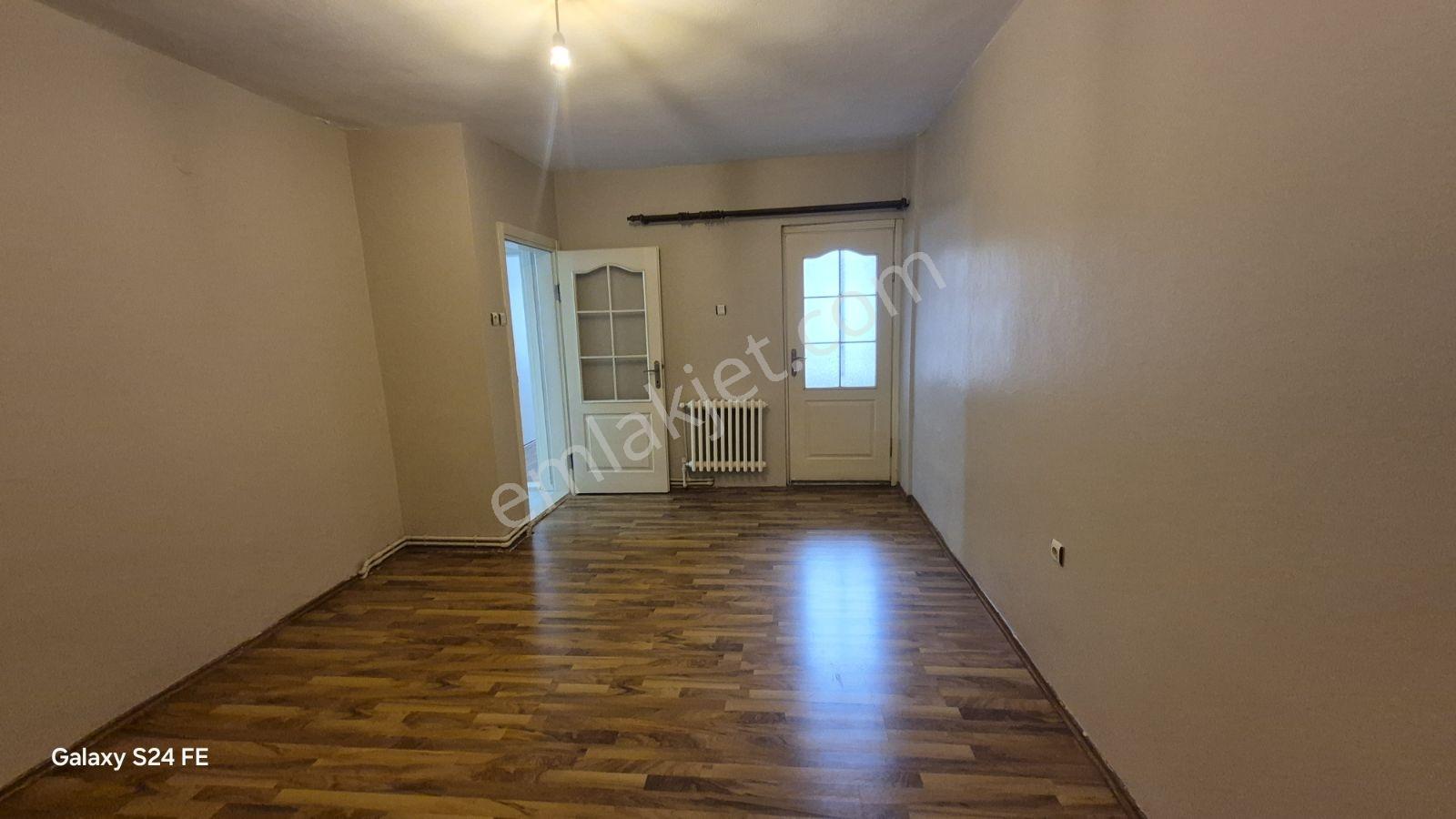 Serdivanın Kalbinde Bahçelievlerde 2+1 Kiralık - Görsel 5