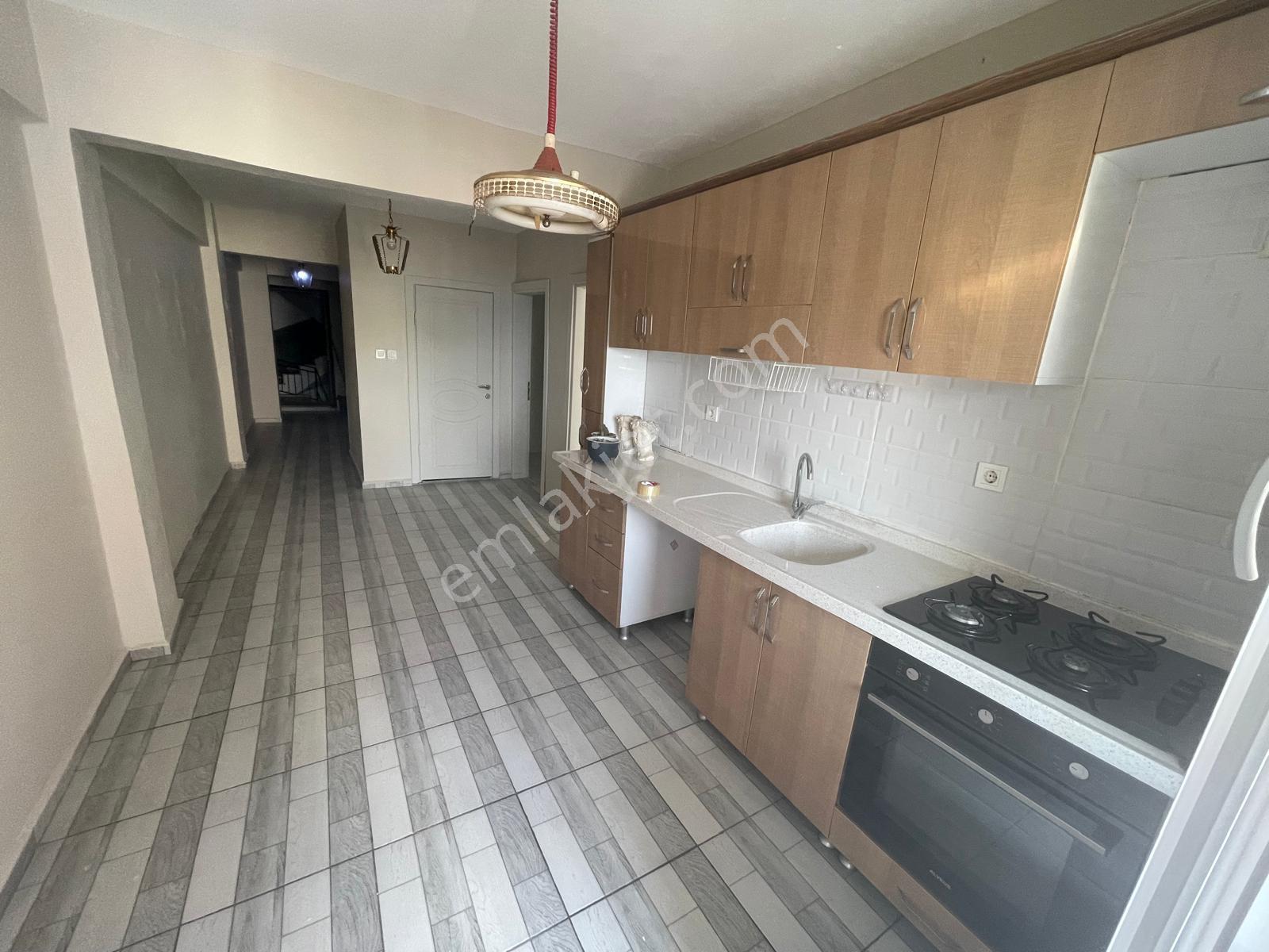 Balıkesir Altınoluk'ta Kiralık Deniz'e Çok Yakın 2+1 Daire - Görsel 9