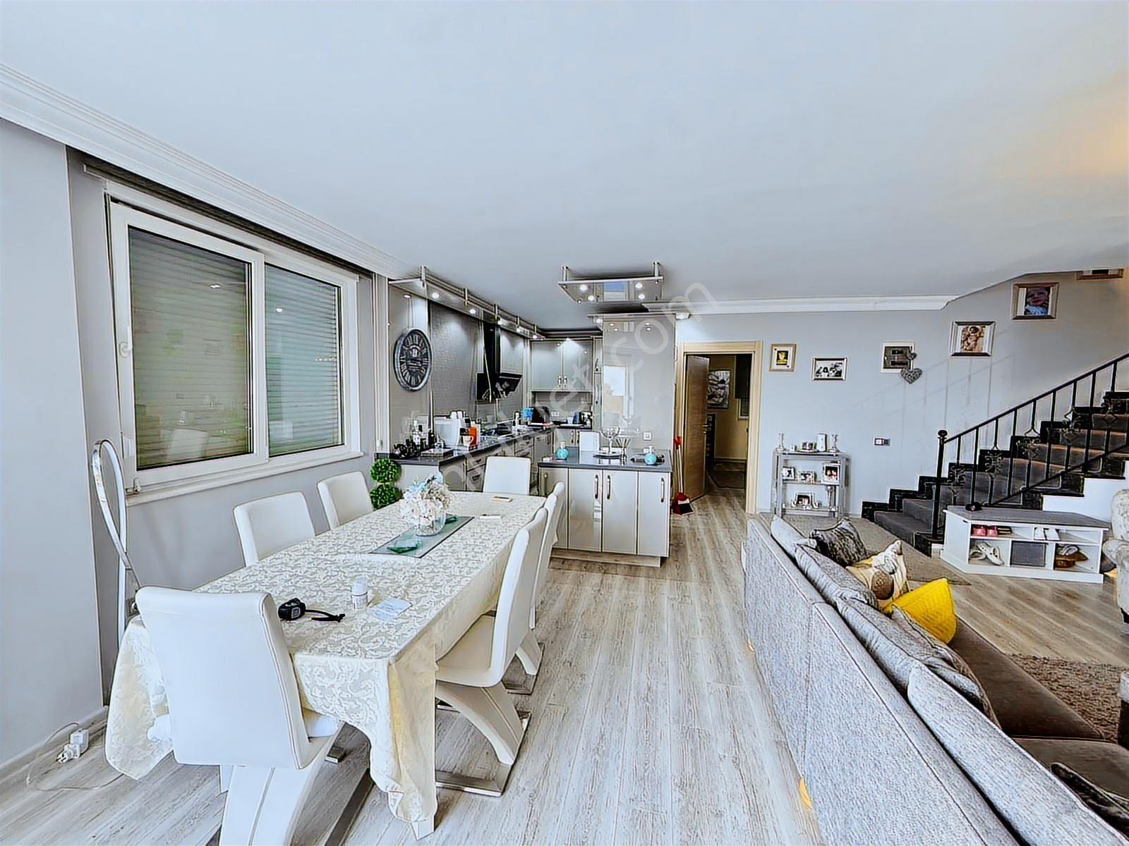Alanya Kargıcakta Konforun Buluştuğu Müstakil Triplex 5+1 Villa - Görsel 11
