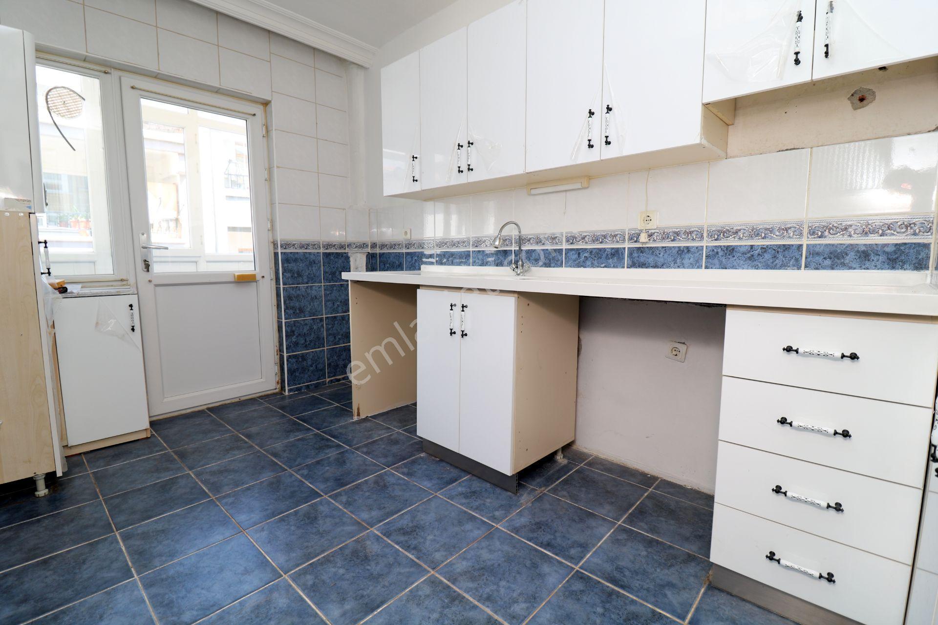 Elvankent'te 14.cd Yanı Arakat Çift Balkon 3+1 Kiralık Daire - Görsel 8