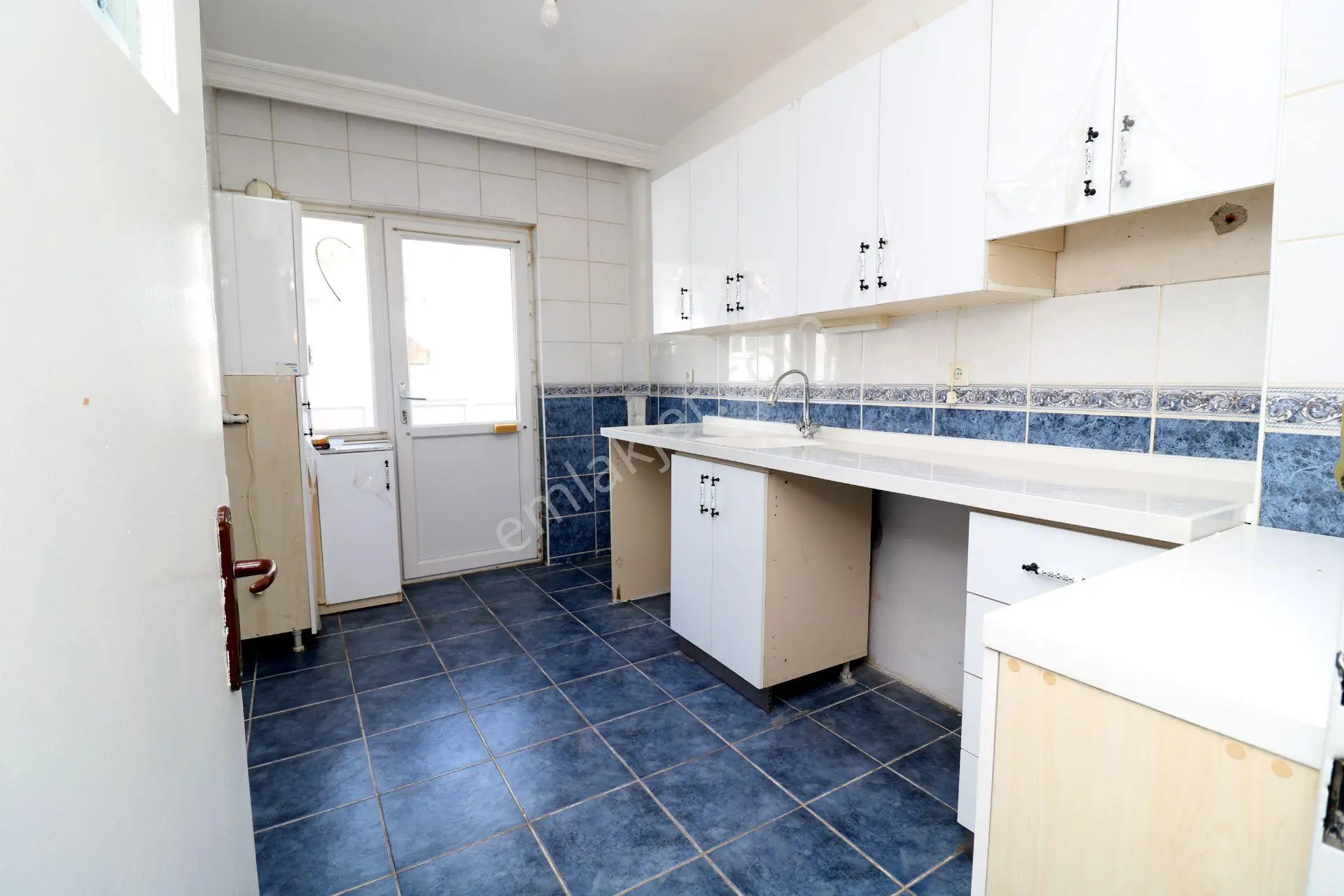 Elvankent'te 14.cd Yanı Arakat Çift Balkon 3+1 Kiralık Daire - Görsel 3