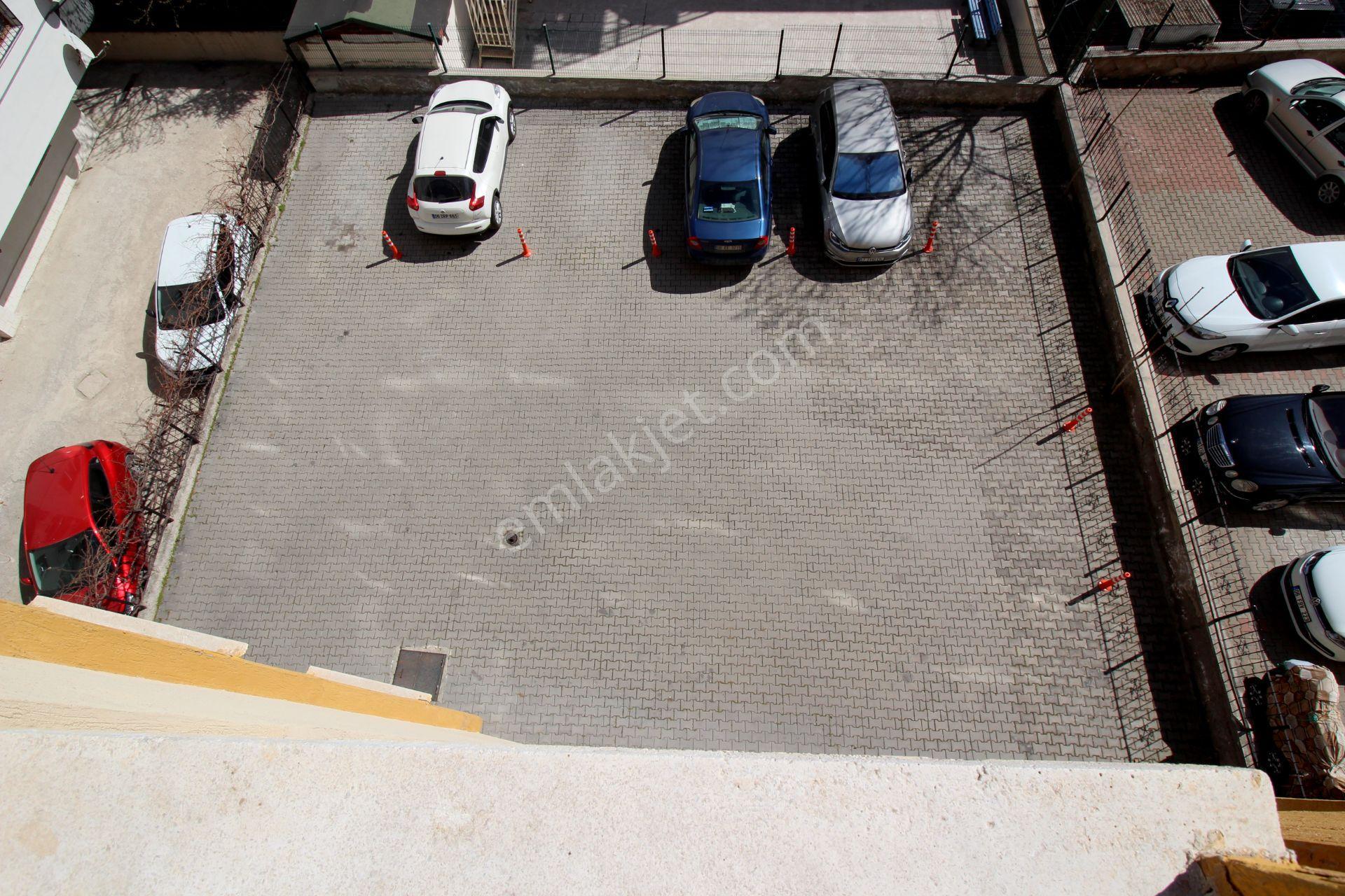 Elvankent'te 14.cd Yanı Arakat Çift Balkon 3+1 Kiralık Daire - Görsel 30