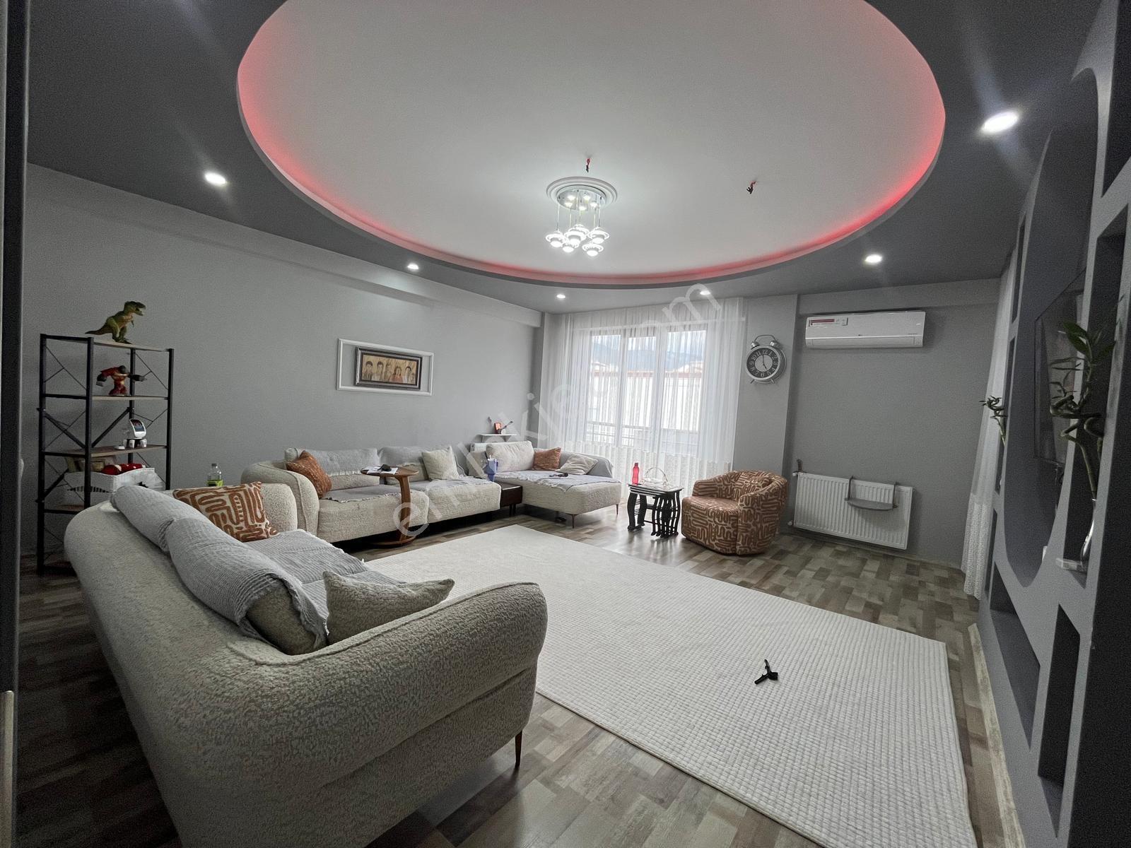 Parla'dan Edremit'te Lüks Ve Özel Tasarımlı 4+1 Dubleks Daire - Görsel 26