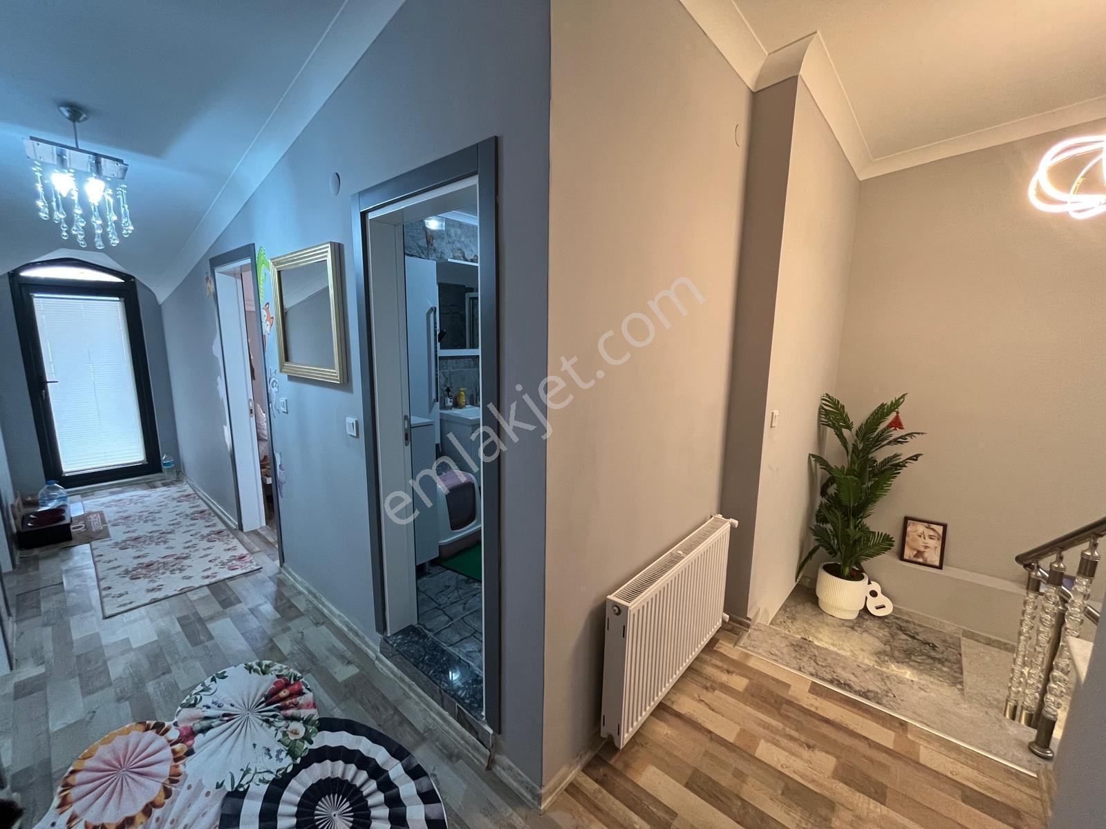 Parla'dan Edremit'te Lüks Ve Özel Tasarımlı 4+1 Dubleks Daire - Görsel 23