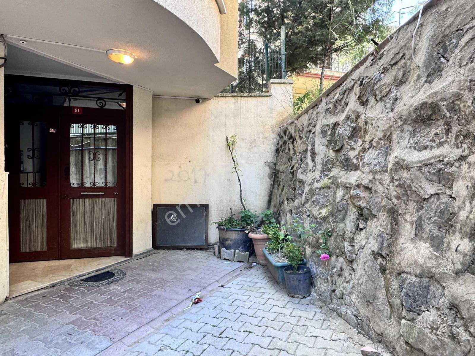 Çekmeköy Hamidiye 2+1 İskanlı Ara Kat Limitsiz Kredili Daire - Görsel 19