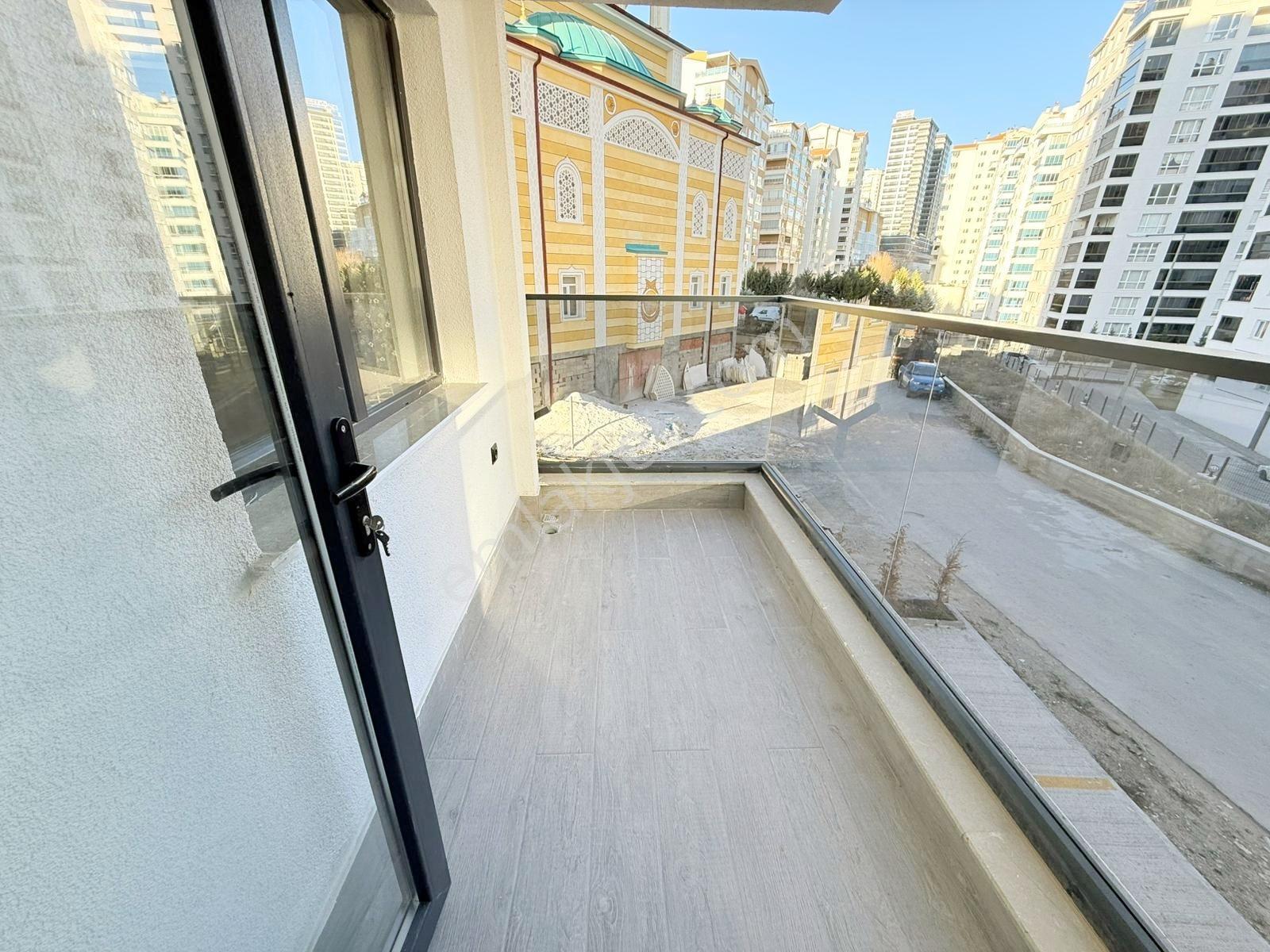 ▄seyit Gayrimenkul▄ege Mah.lüx Sıfır Sitede Full Eşyalı Kiralık - Görsel 13