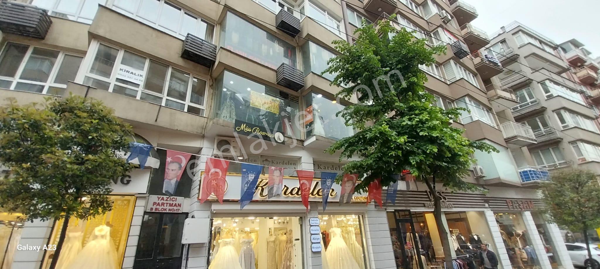 Altıparmak Cadde Üstü Satılık İş Yeri