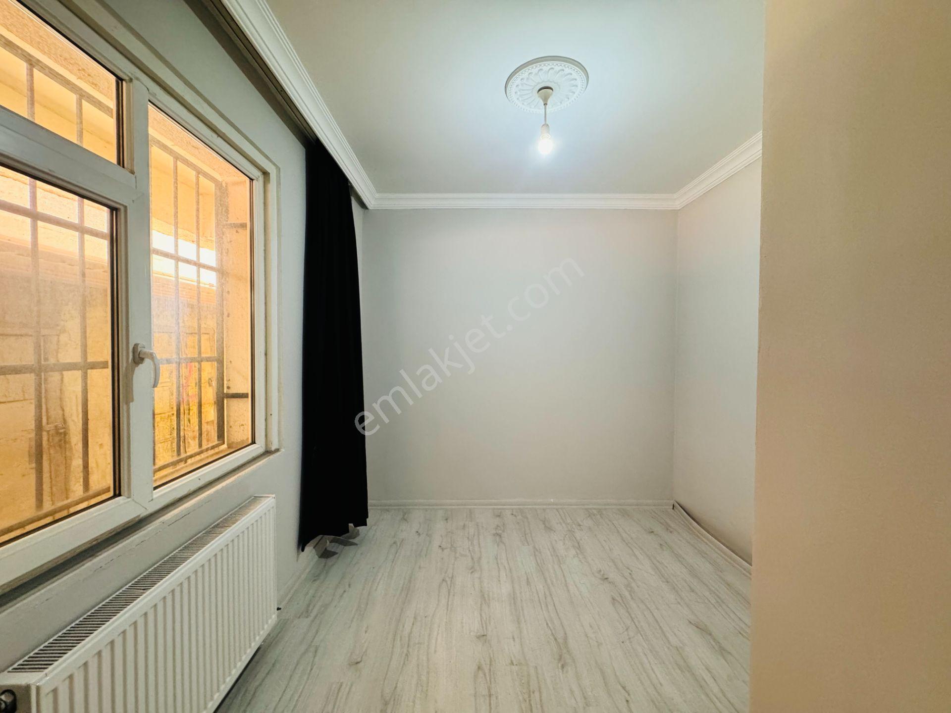 Güven'den Hastane Bölgesinde K.cam Balkonlu Kombili 2+1 Daire - Görsel 18