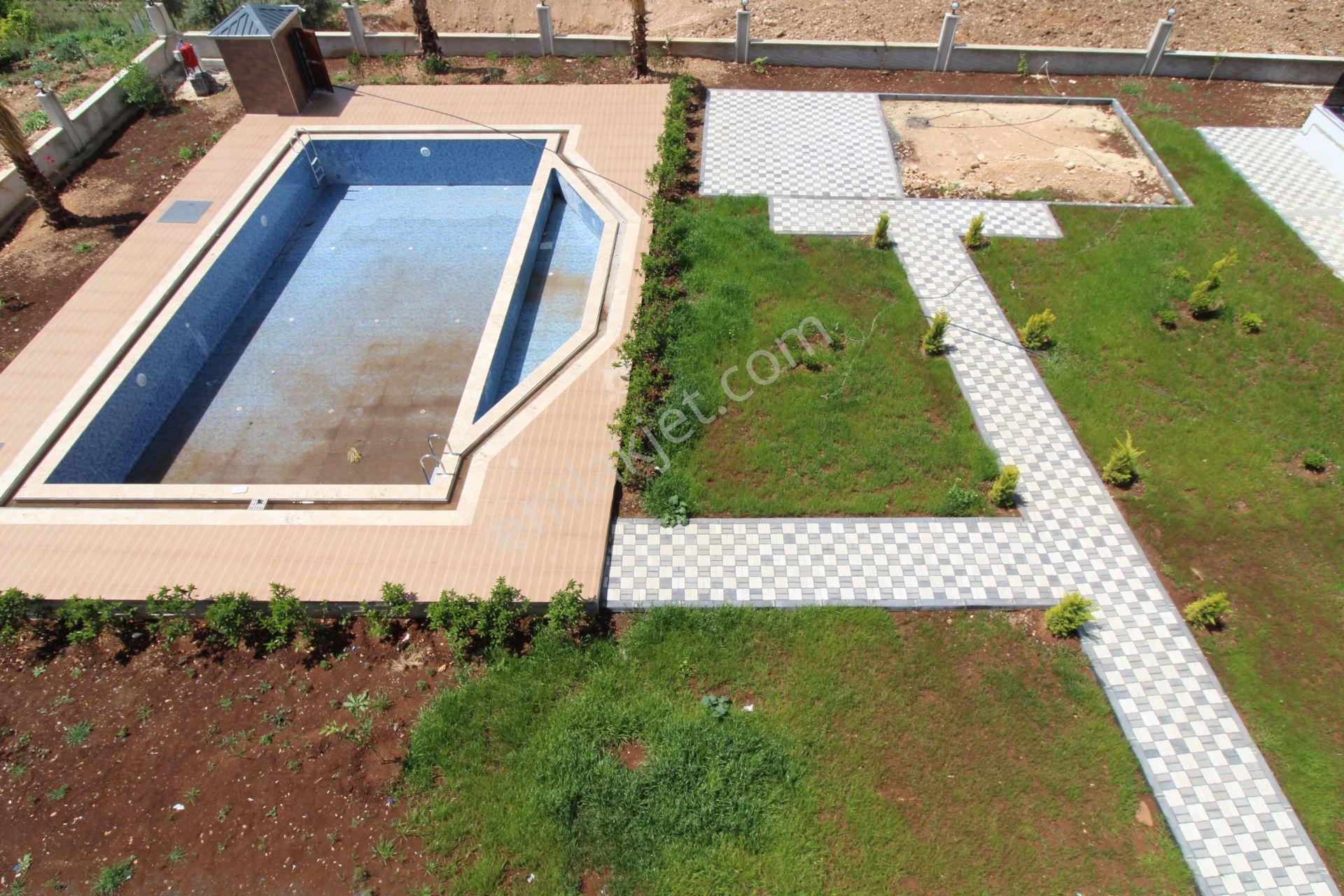 Aslan'dan Mezitli De Havuzlu Site İçi Full Eşyalı Kiralık 2+1 - Görsel 20