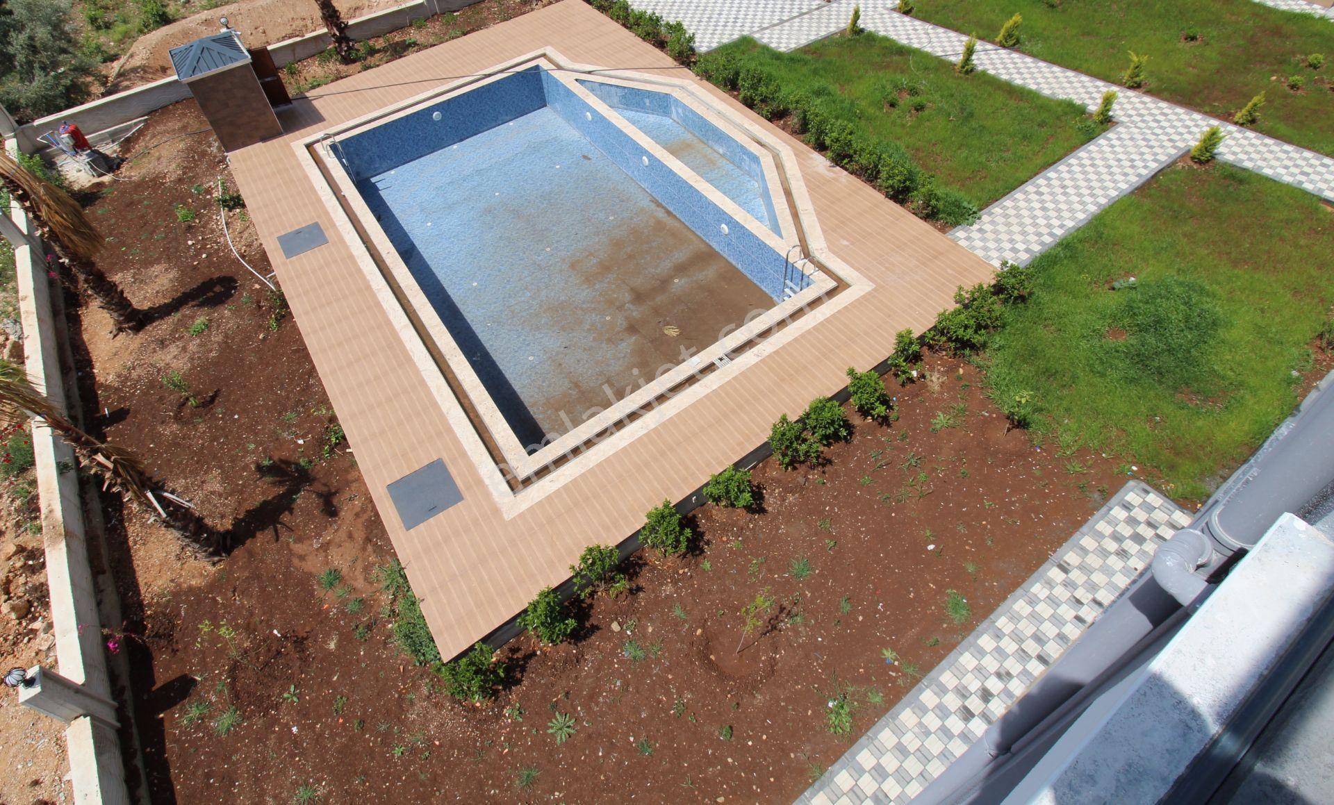 Aslan'dan Mezitli De Havuzlu Site İçi Full Eşyalı Kiralık 2+1 - Görsel 21