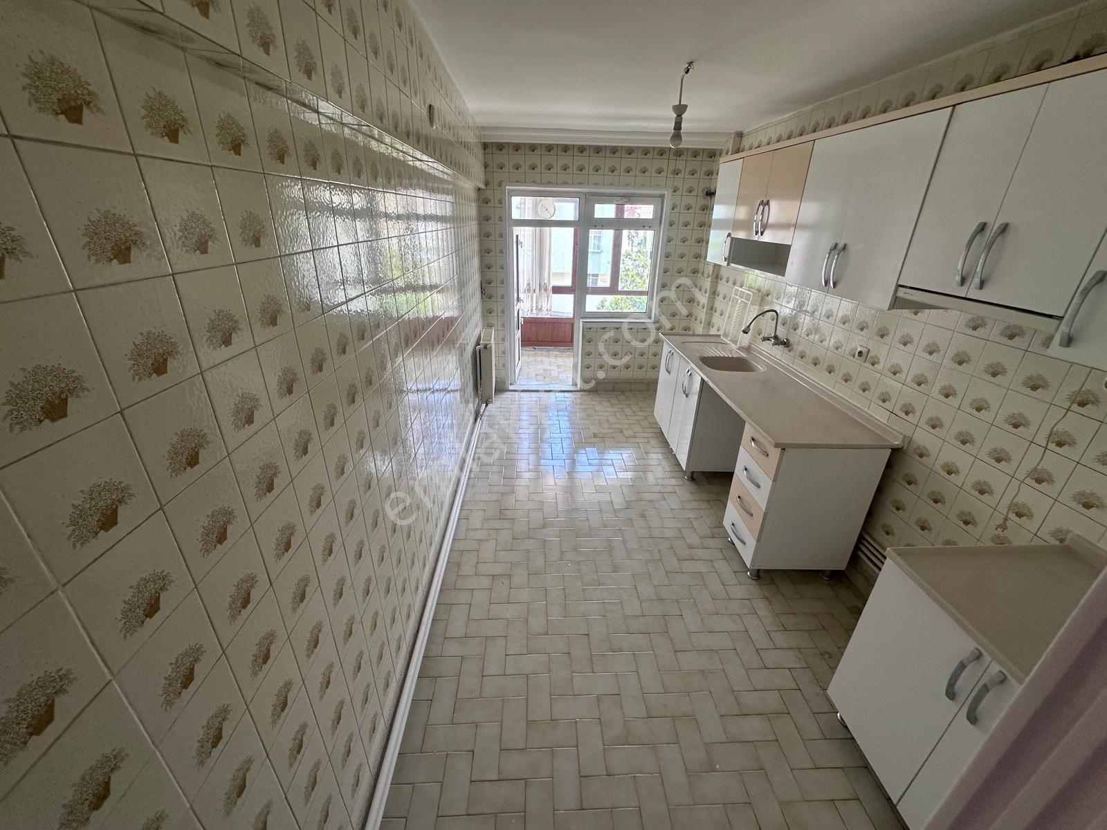 (3311) Sanatoryum Cadde Üzeri Metro Ya Yakın 3+1 Kiralık Daire - Görsel 15
