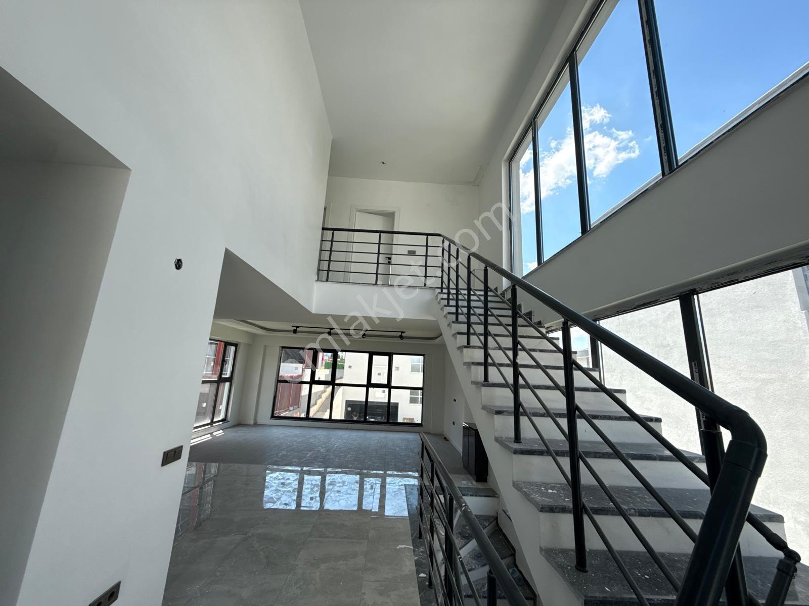 Yeni Bağlıca'da Satılık 4+2 Sıfır Villa - Görsel 27