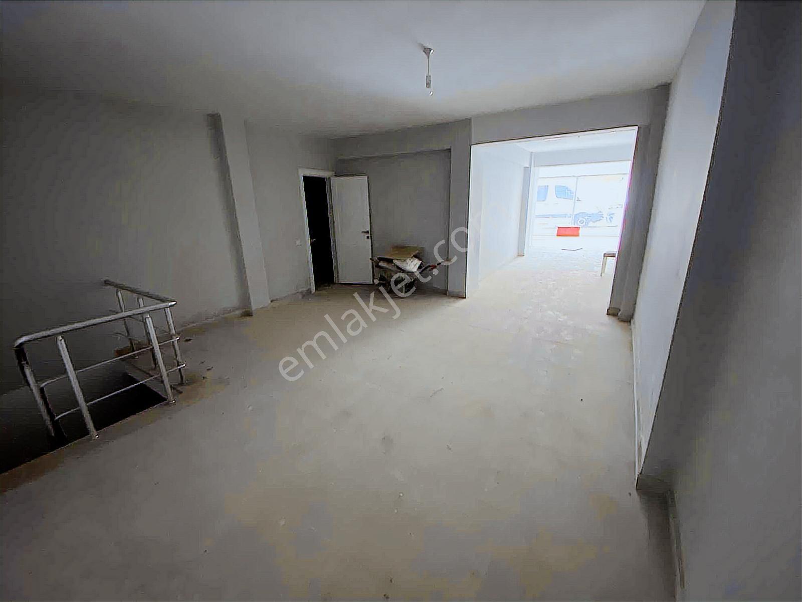 Kağıthane Hürriyet Mah Güzel Konumda 150 M2 Depolu Dükkan Sıfır - Görsel 19